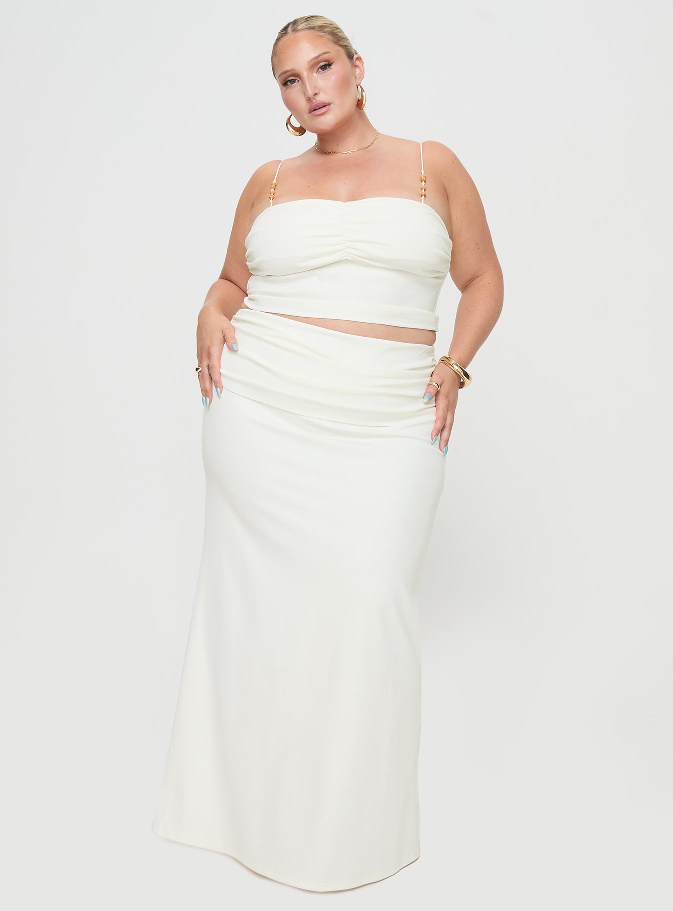 Make Believe Set Cream Curve、mySite、solidvoid