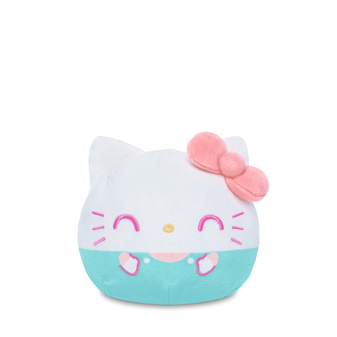 Hello Kitty Cupcake 4 Cupcake-Scented Reversible Plushie、mySite、lovesweatpilates