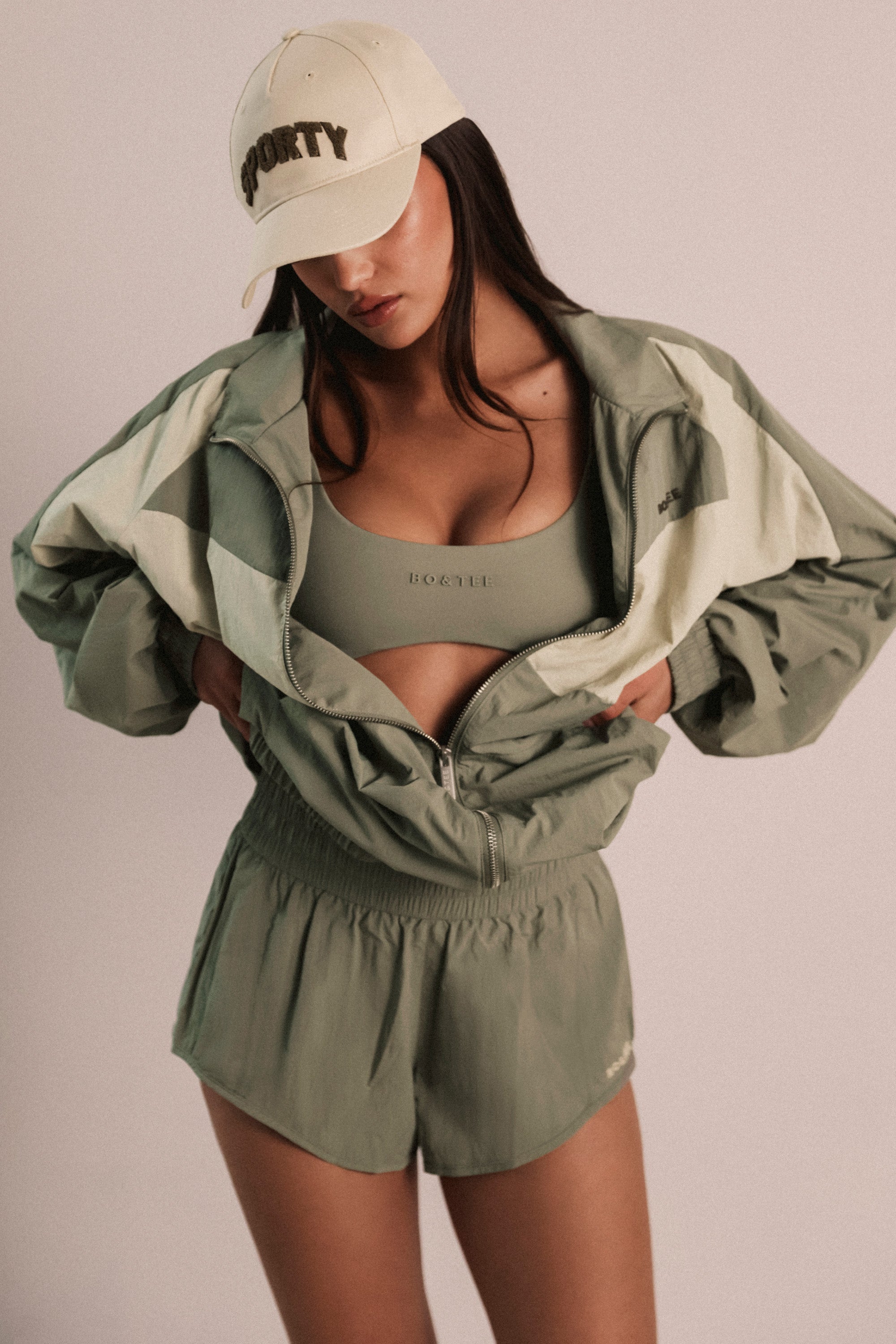 Elasticated Mini Shorts in Mineral、mySite、solidvoid