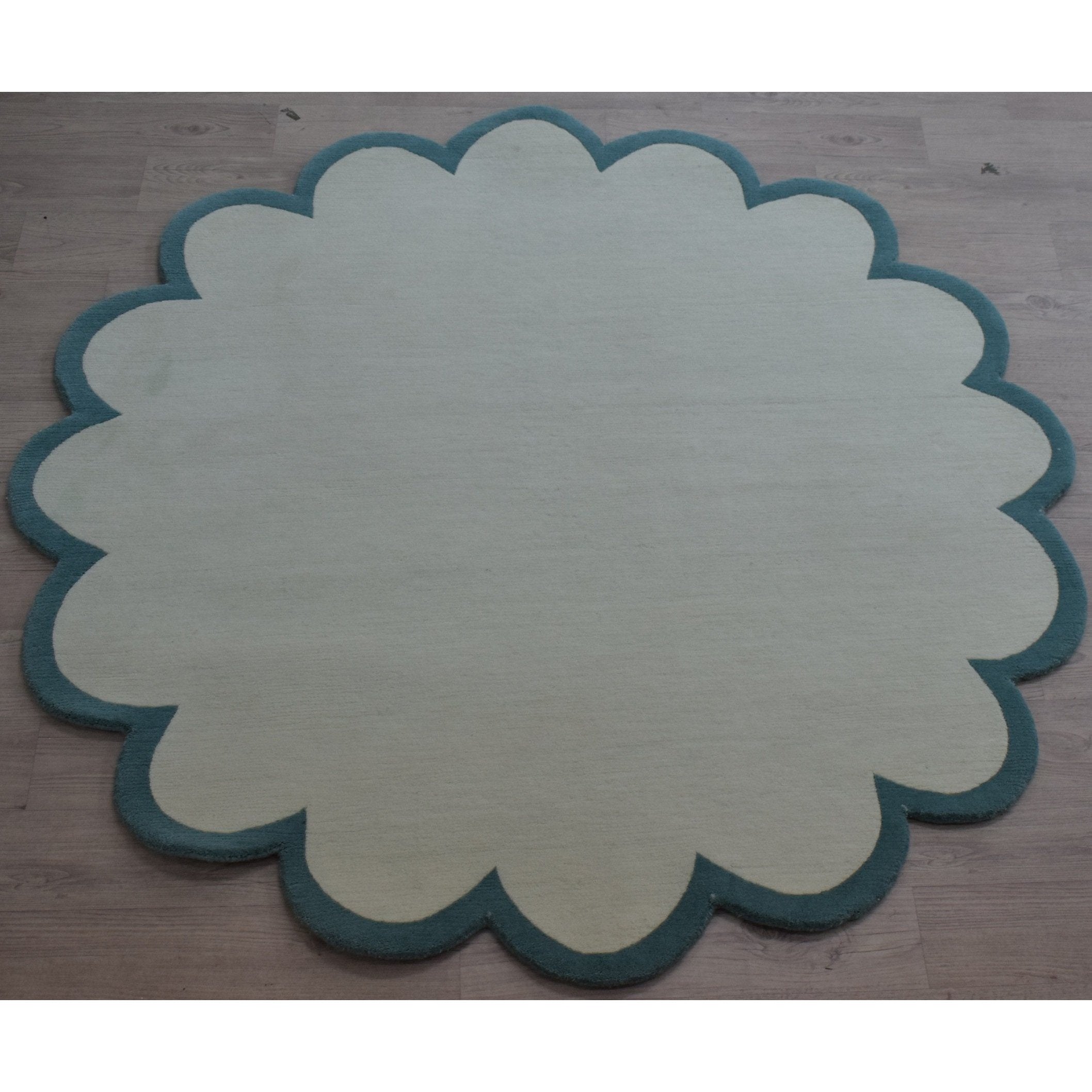 Scalloped Edge Aqua Wool Handknotted Rug、mySite、gigharbornorthrealestate