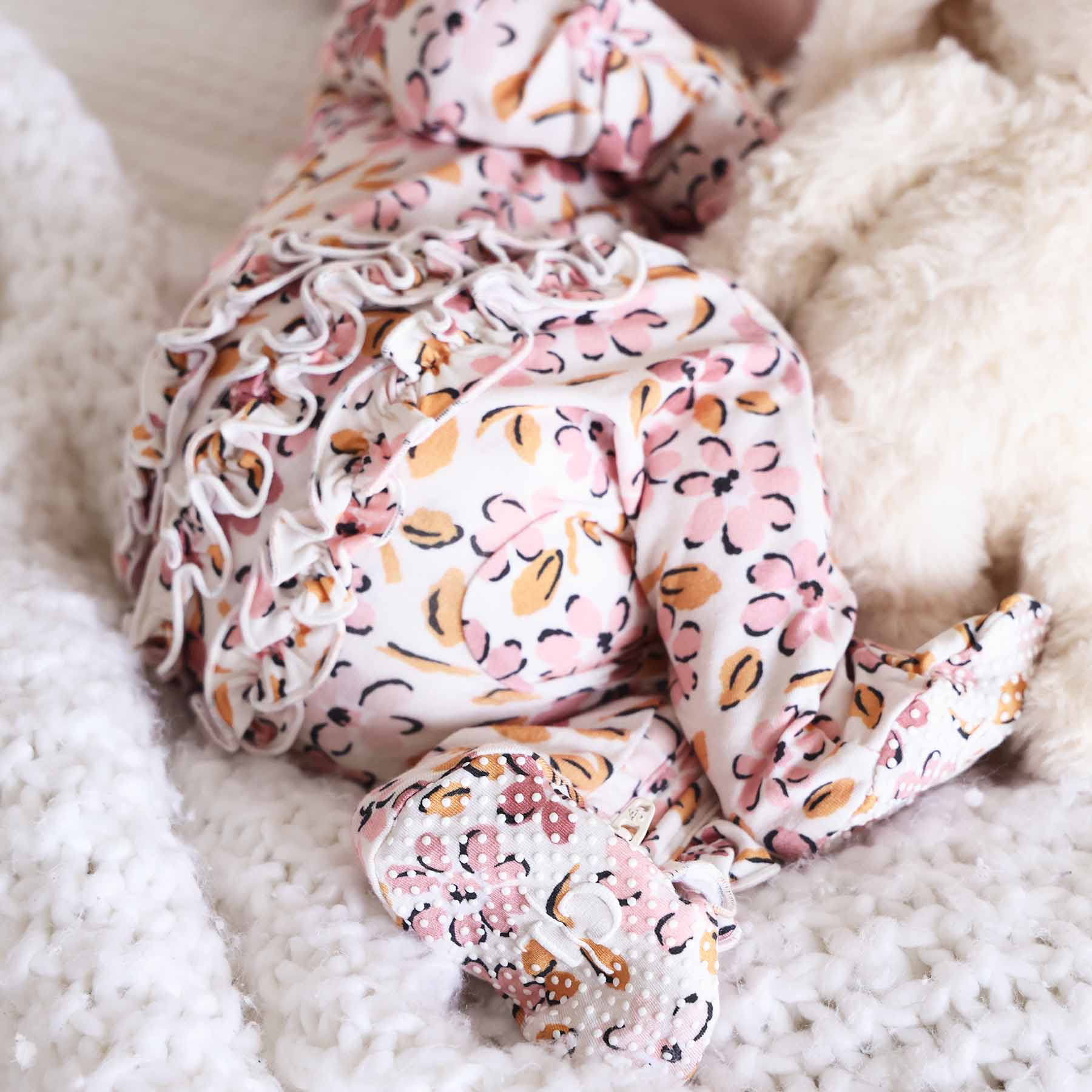  Mauvelous Meadow Ruffle Zipper Footie、mySite、layawaytickets