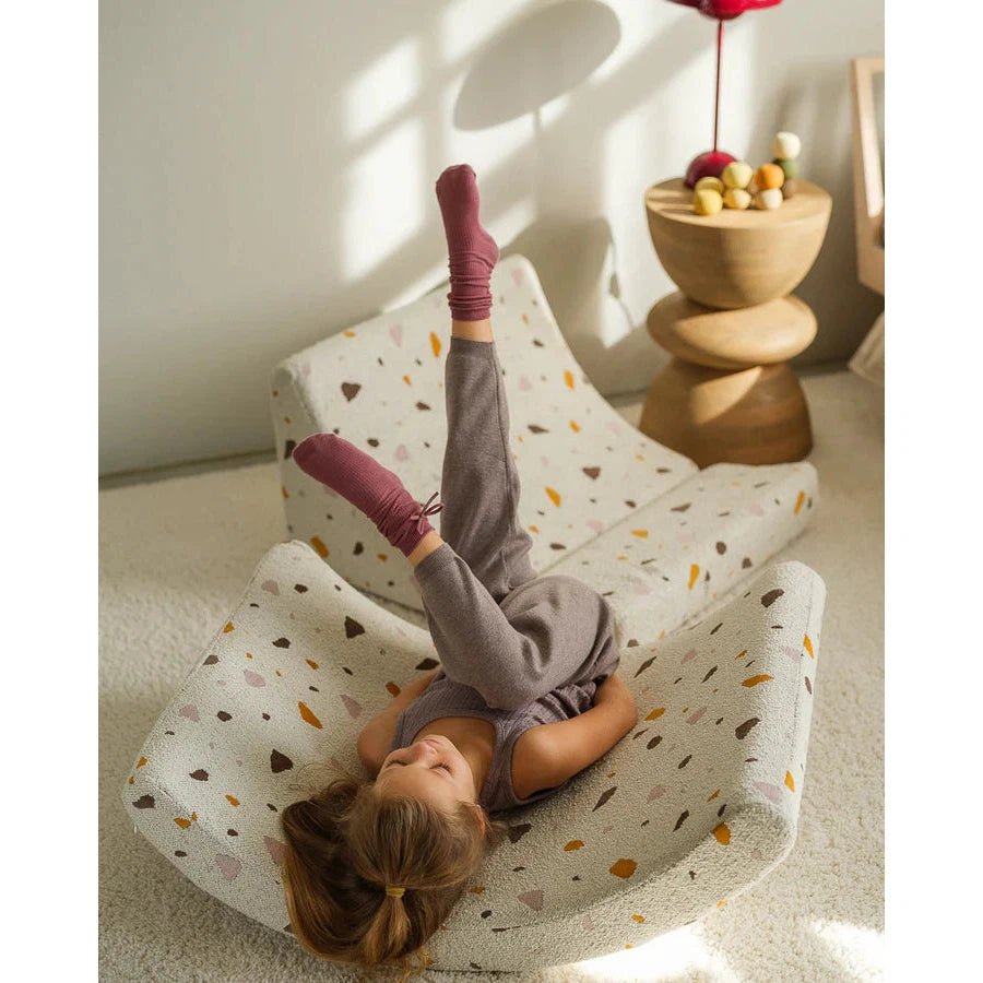 Wigiwama Terrazzo Marble Moon Chair、mySite、gigharbornorthrealestate