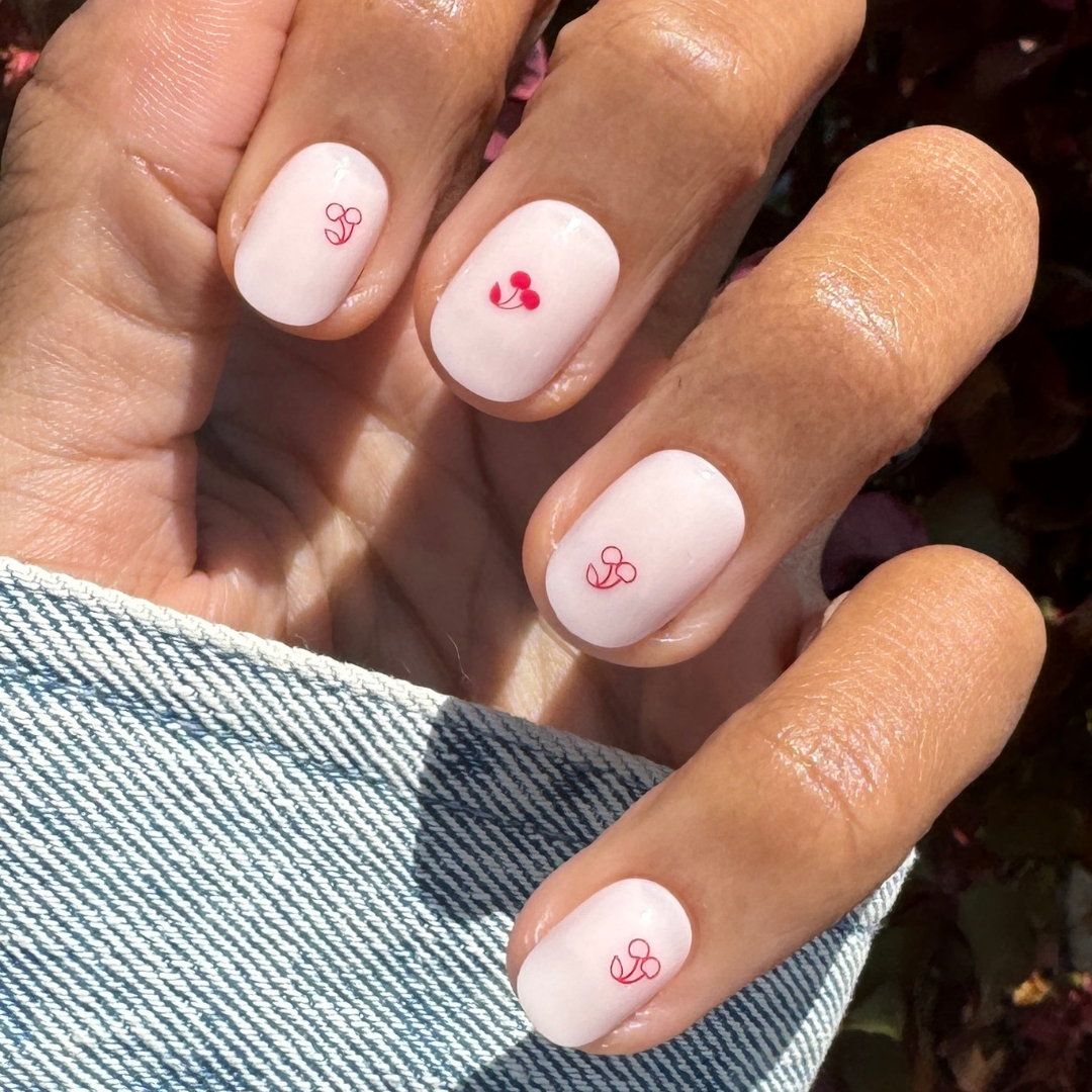 Vampy Cherry | Extra Short | Round - Tab Press-On、mySite、solidvoid