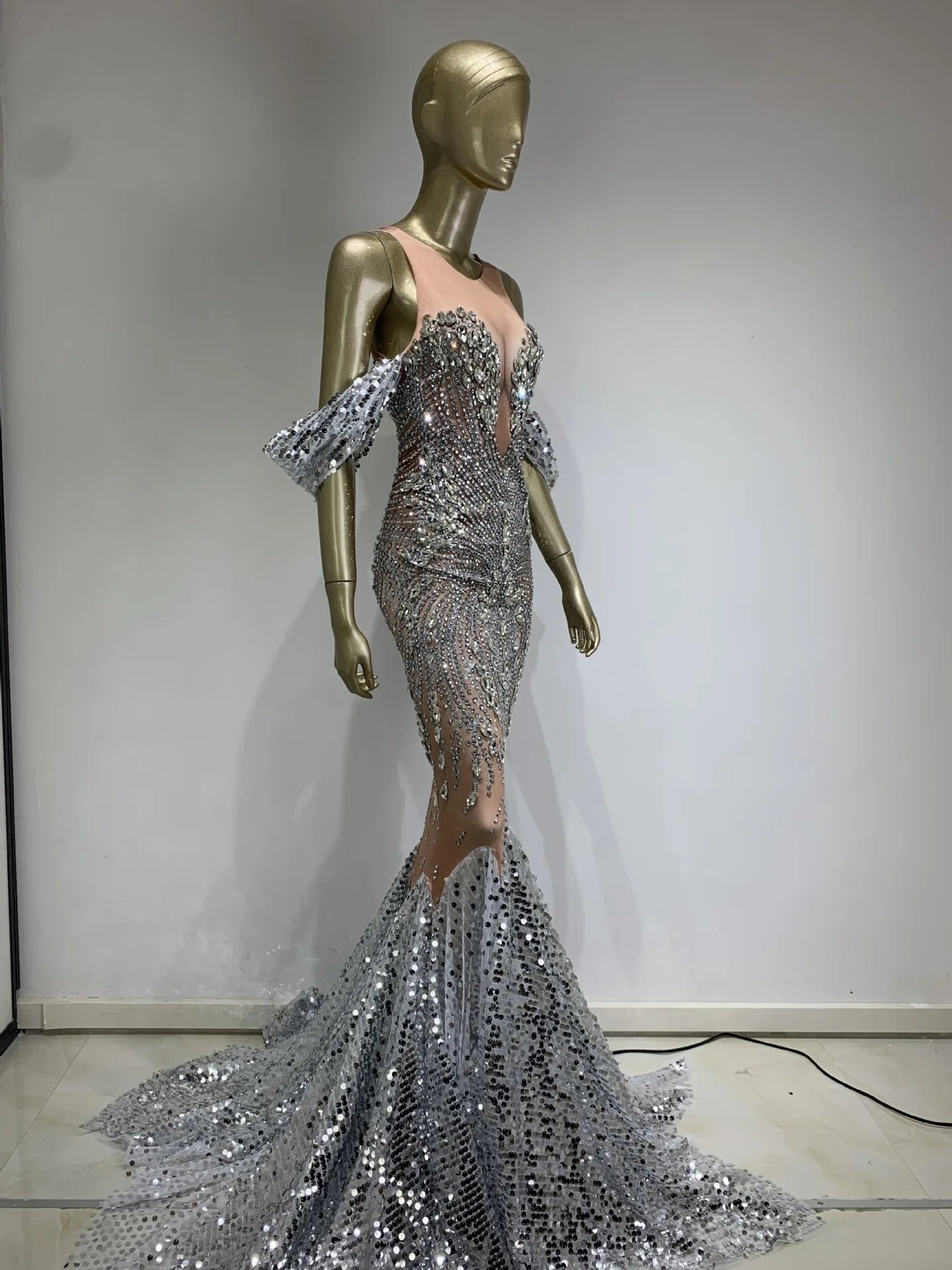  Celina Silver Jewelled Gown、mySite、merchandisen