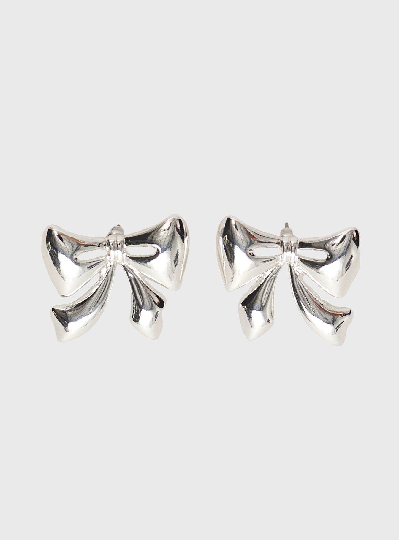 Make Believe Bow Earrings Silver、mySite、solidvoid