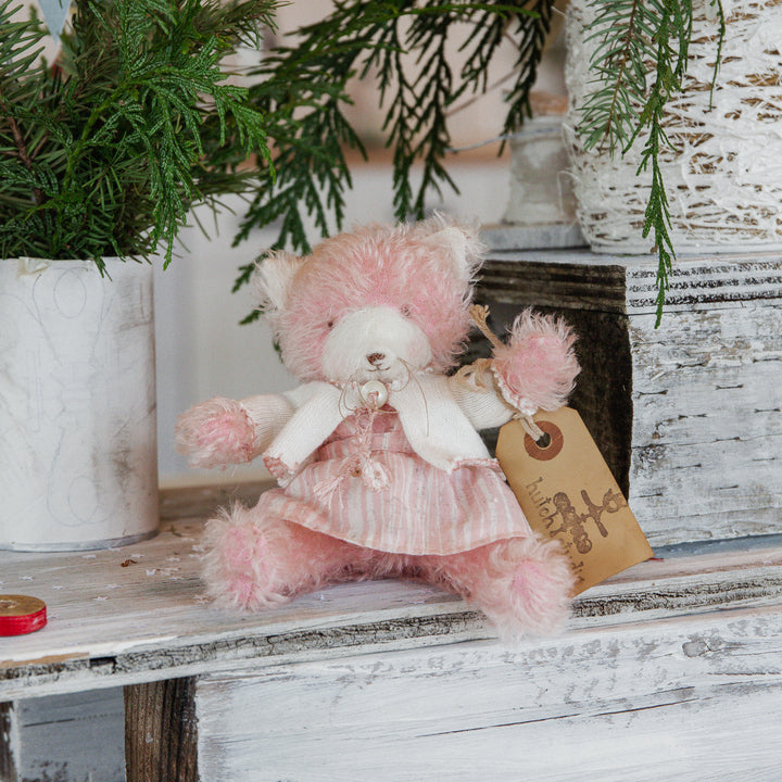 RETIRED - Hutch Studio - Peewee Petunia Kitty、mySite、g9winljtr