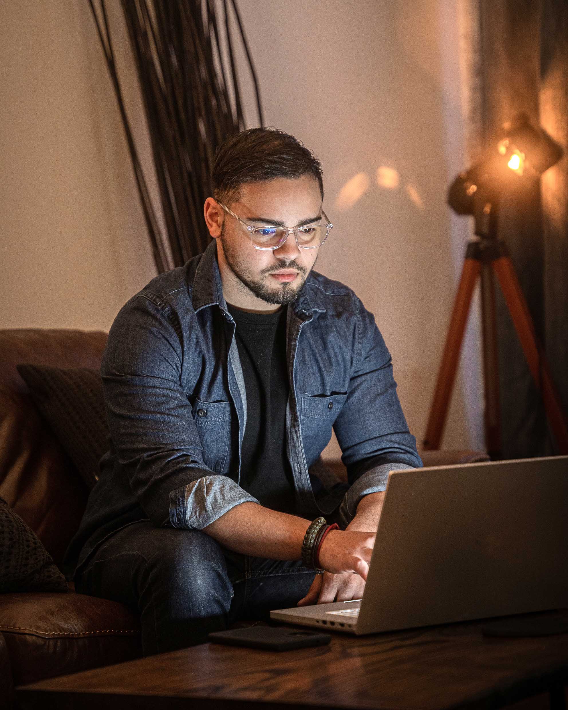 Camden Blue Light - Crystal、mySite、botmansion