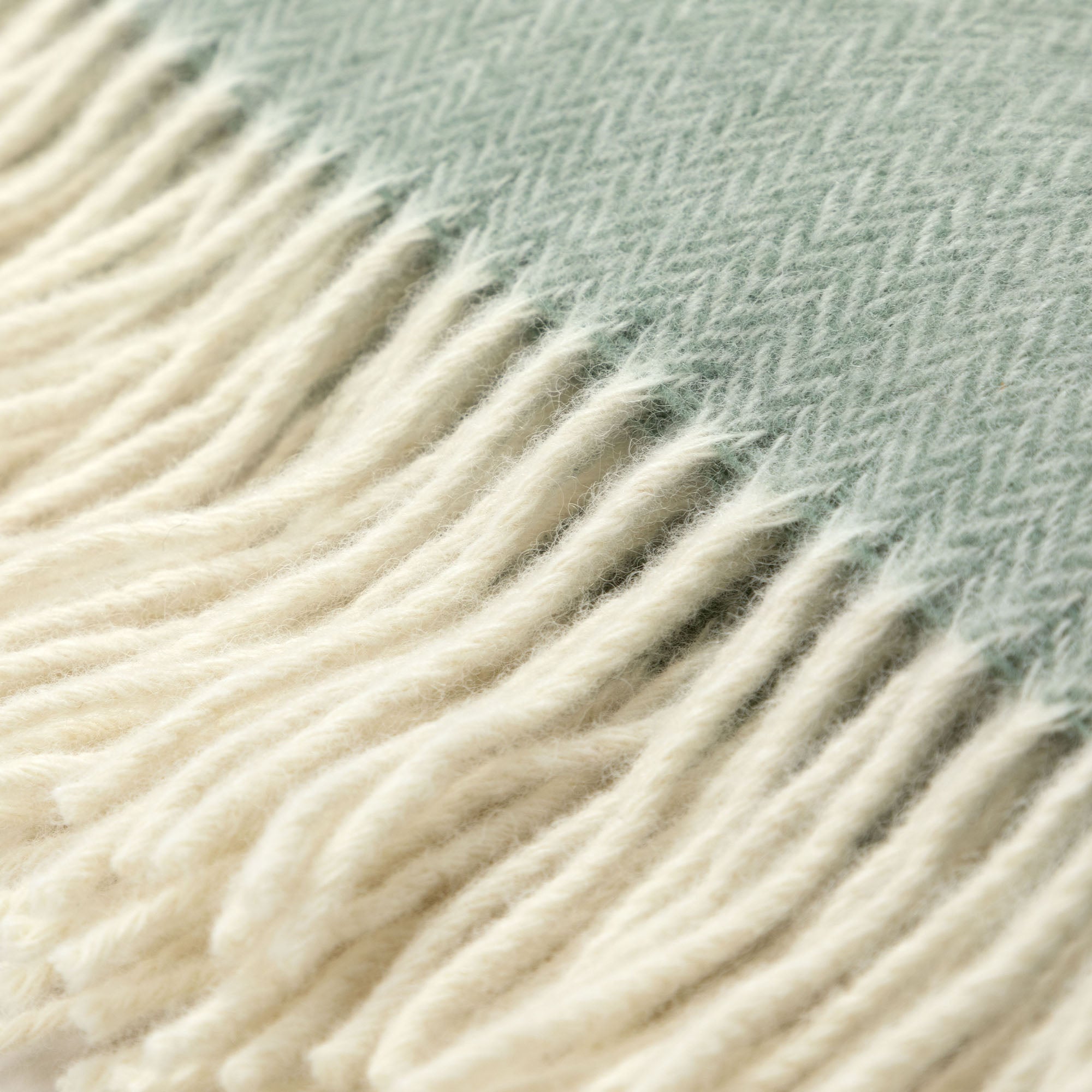 Ukrainian 100% Merino Wool Throw Blanket、mySite、camillekostekn