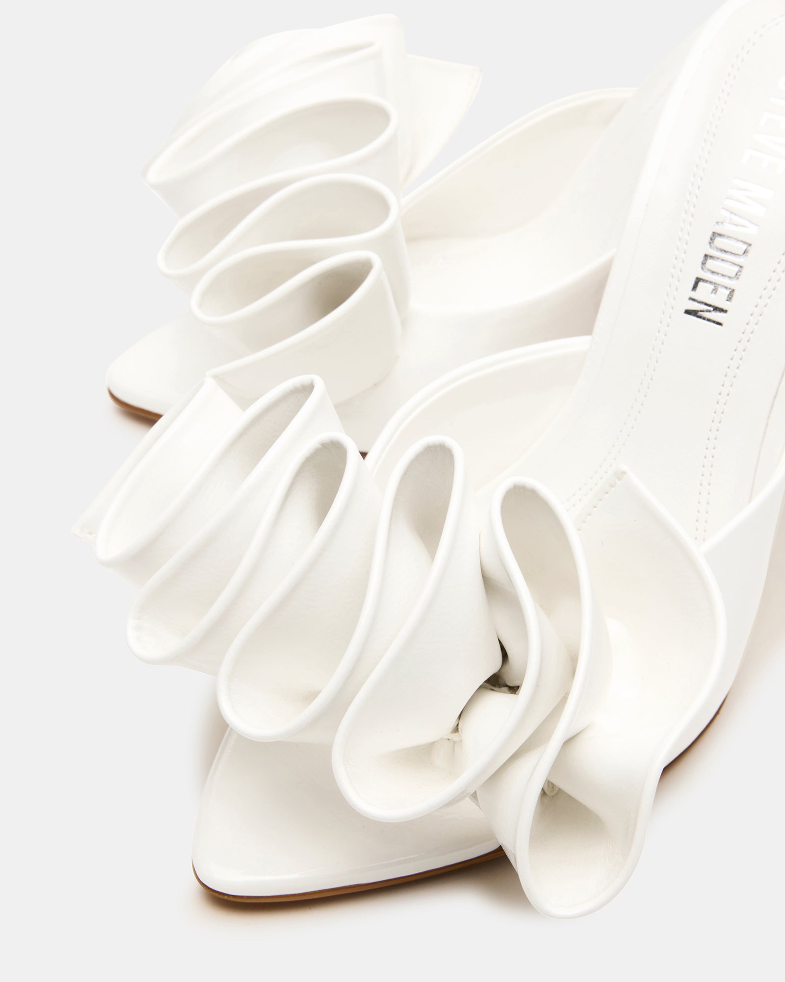 AFFINITY WHITE PATENT、mySite、gtrtttuynbv