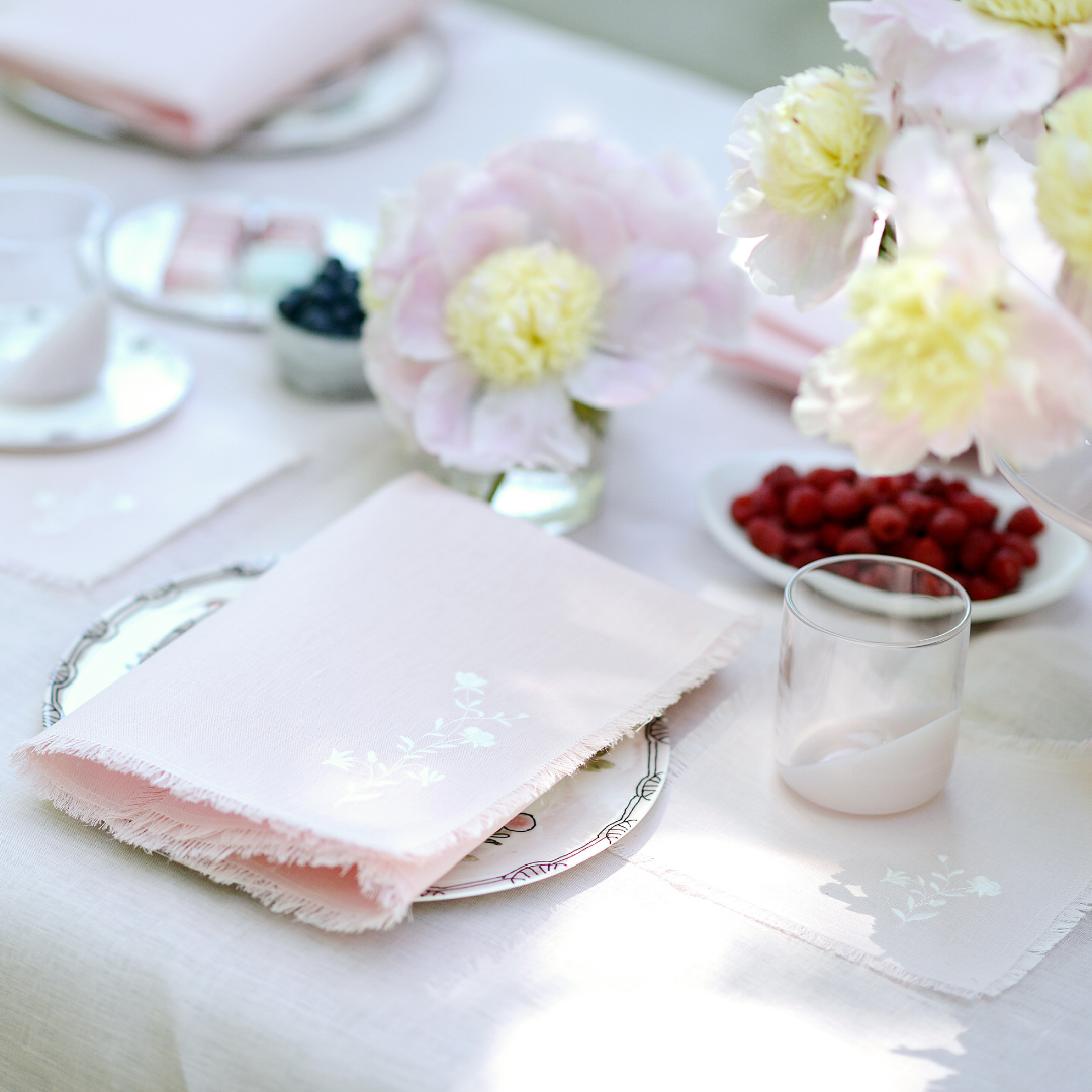  Pink Frayed Meadow Tablecloth、mySite、elrpsem3k