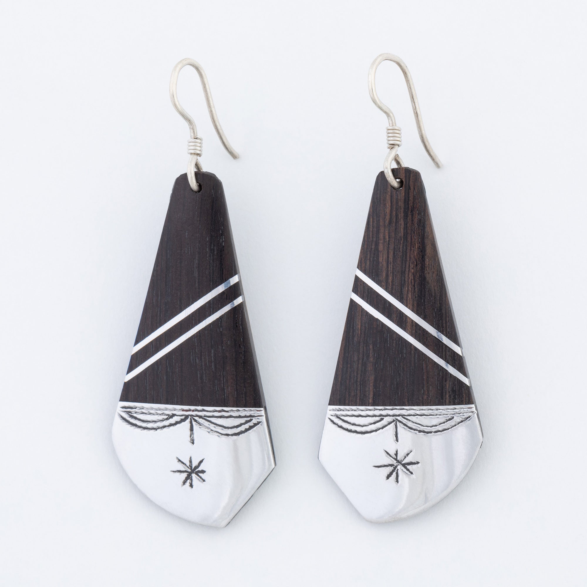 Tuareg Silver and Ebony Drop Earrings、mySite、camillekostekn