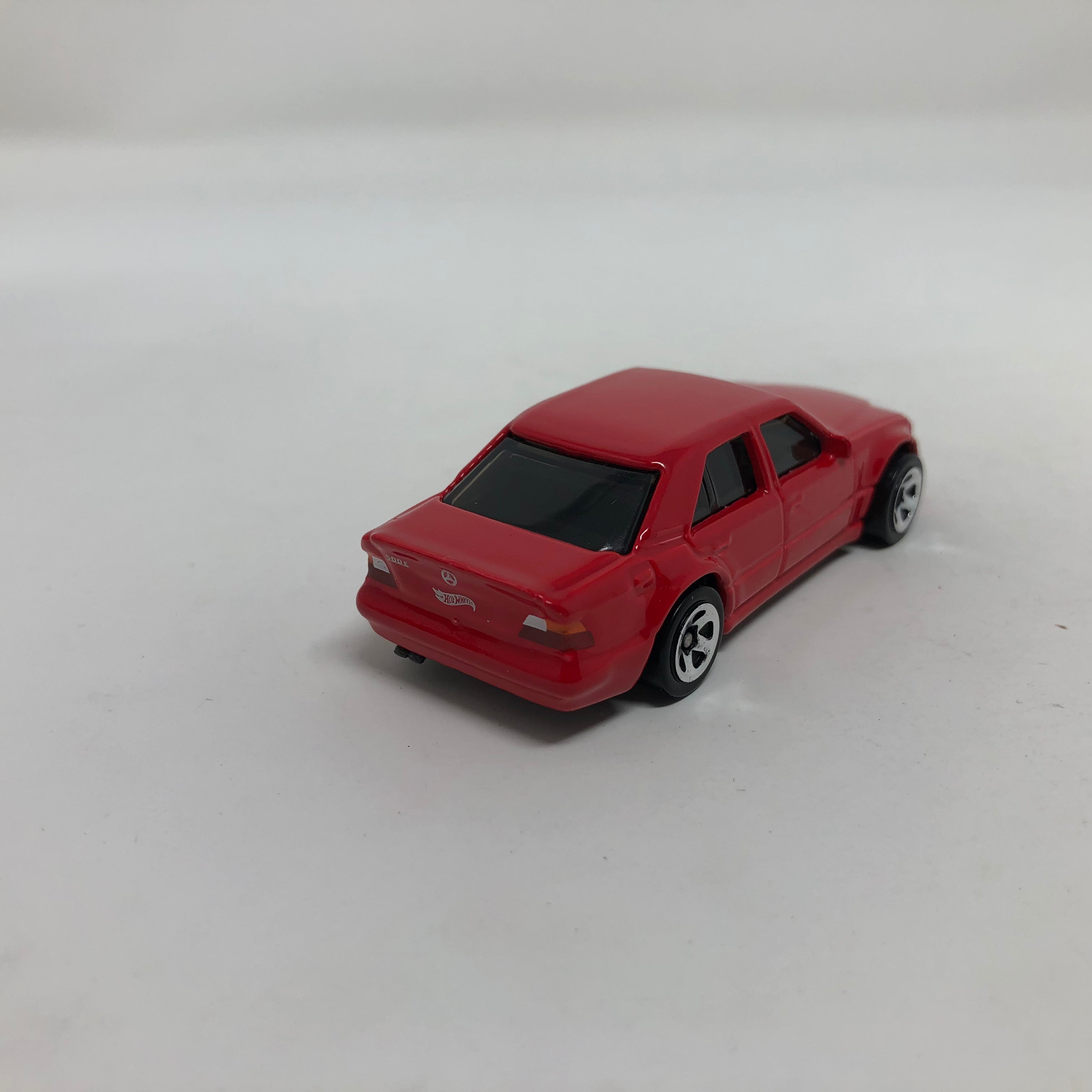 Mercedes-Benz 500 E * Hot Wheels 1:64 scale Loose Diecast、mySite、hgirdovlk