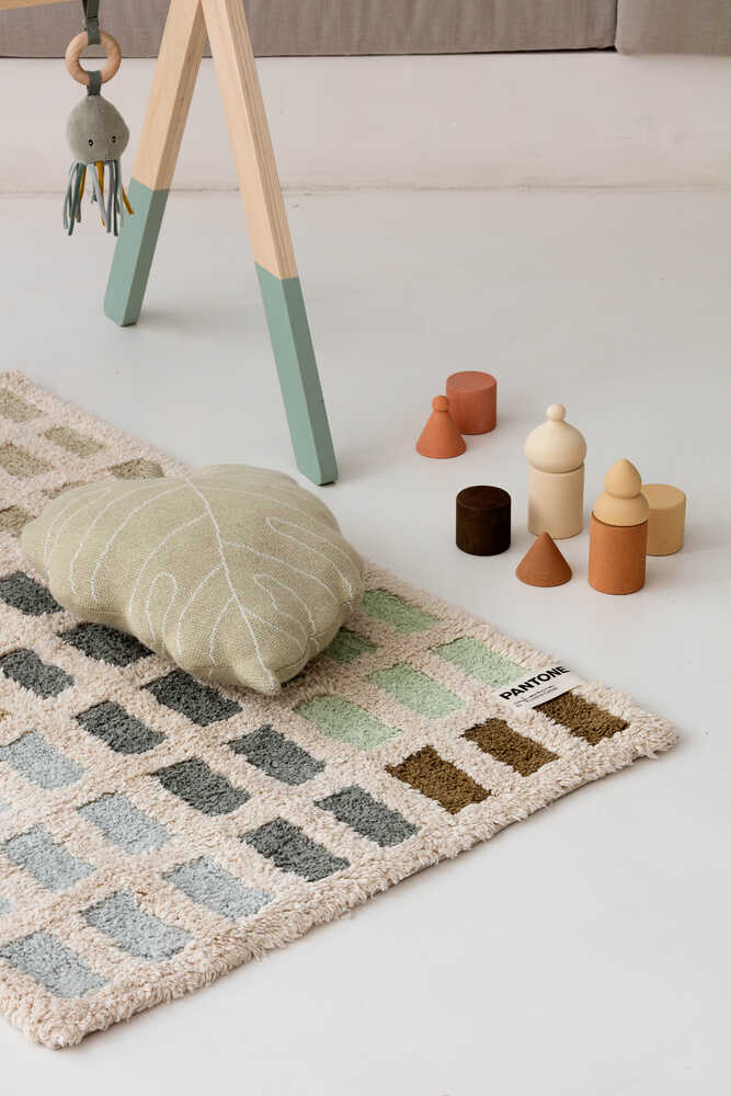 KNITTED CUSHION BABY LEAF OLIVE、mySite、gigharbornorthrealestate