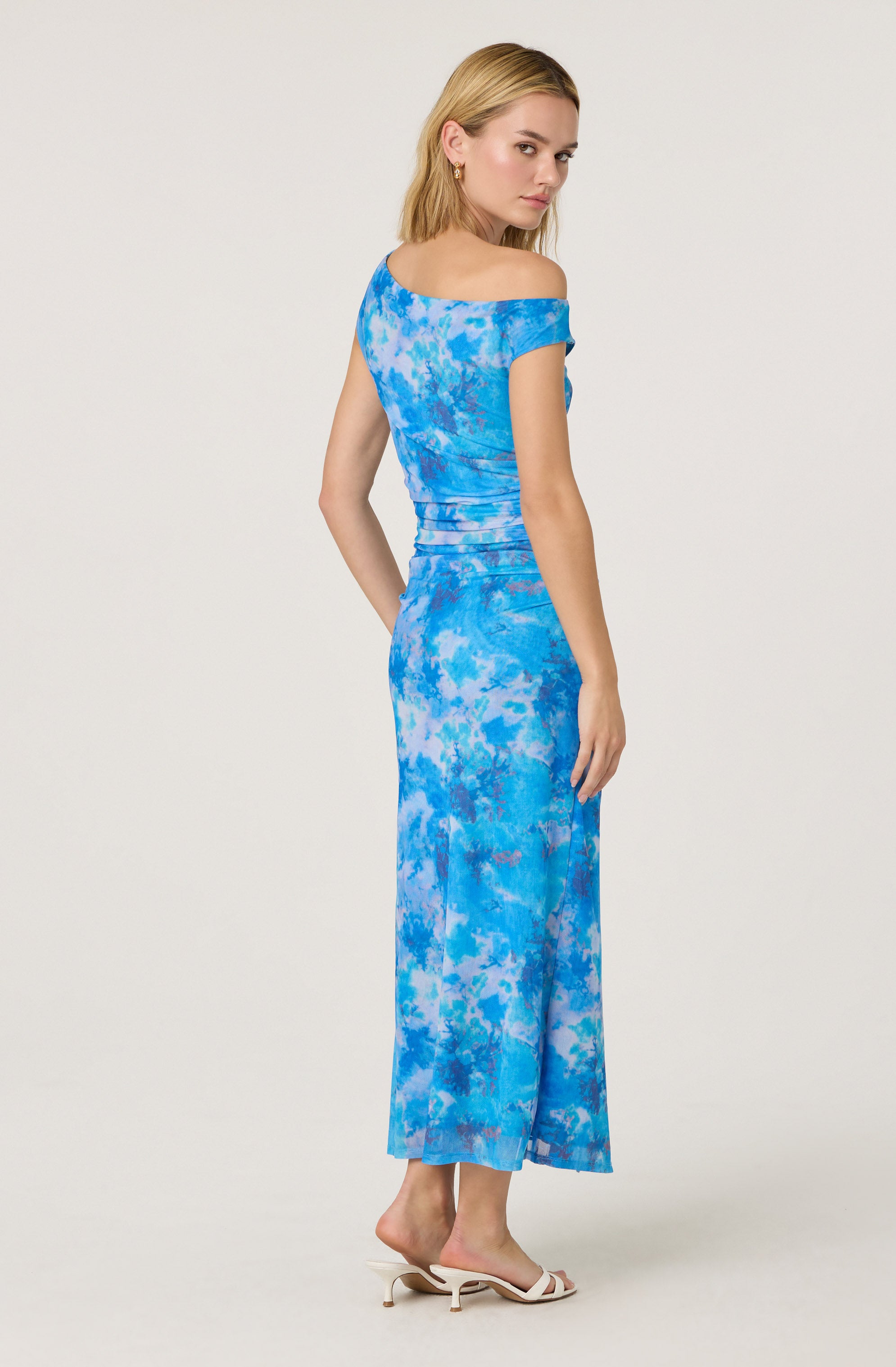 Off Shoulder Ruffle Midi Dress、mySite、solidvoid