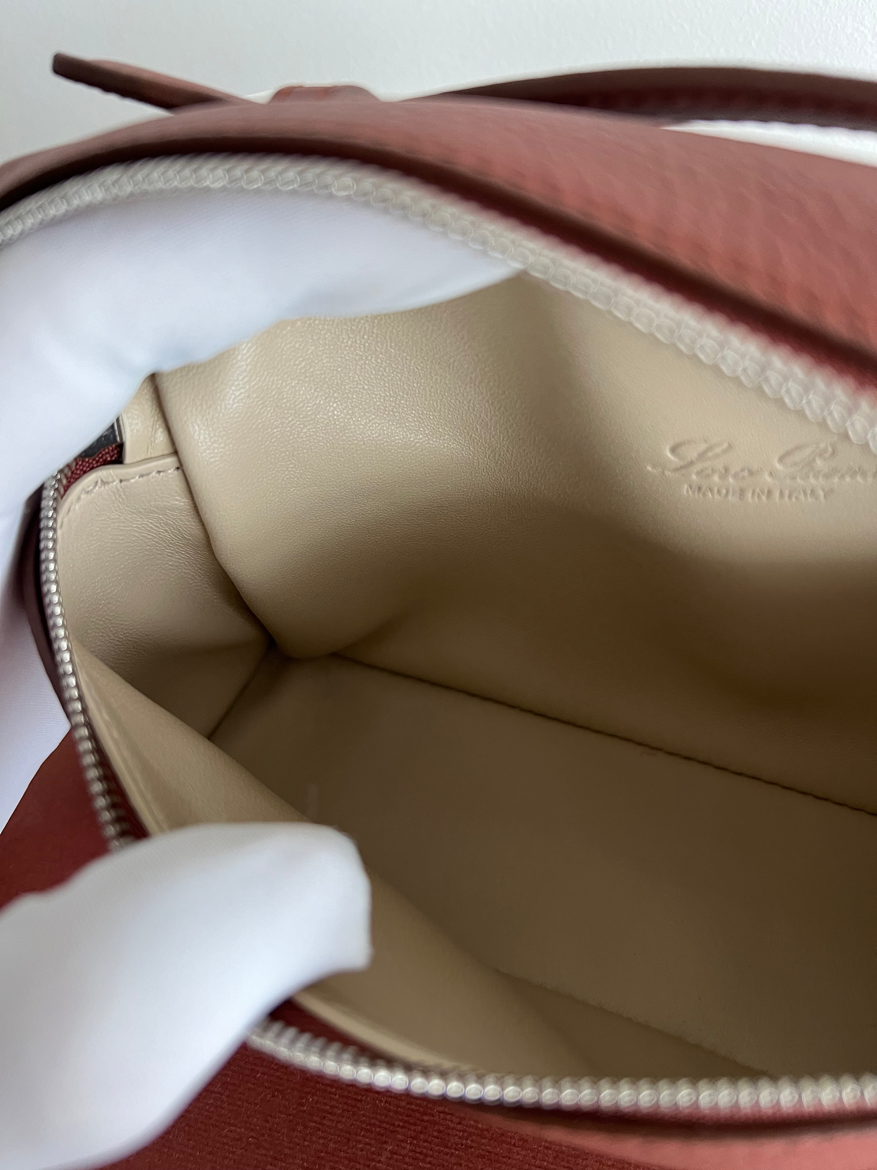 Loro Piana Extra Pocket Pouch L19 (Kummel)、mySite、garminoutage.com