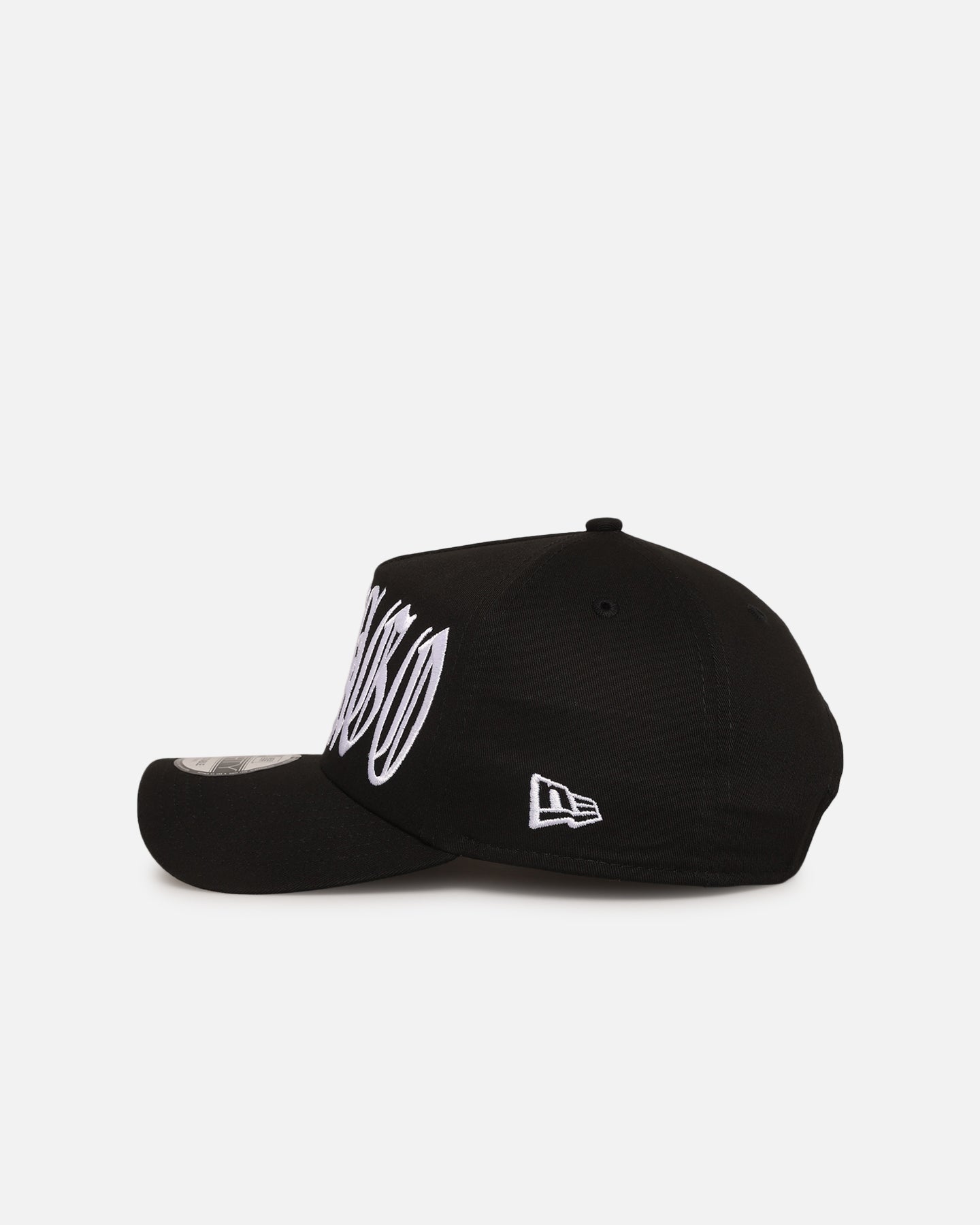 New Era Chicago Bulls 'Oversized Gothic Script Crown' 9FORTY A-Frame Snapback Black/White、mySite、zt4zffjzw