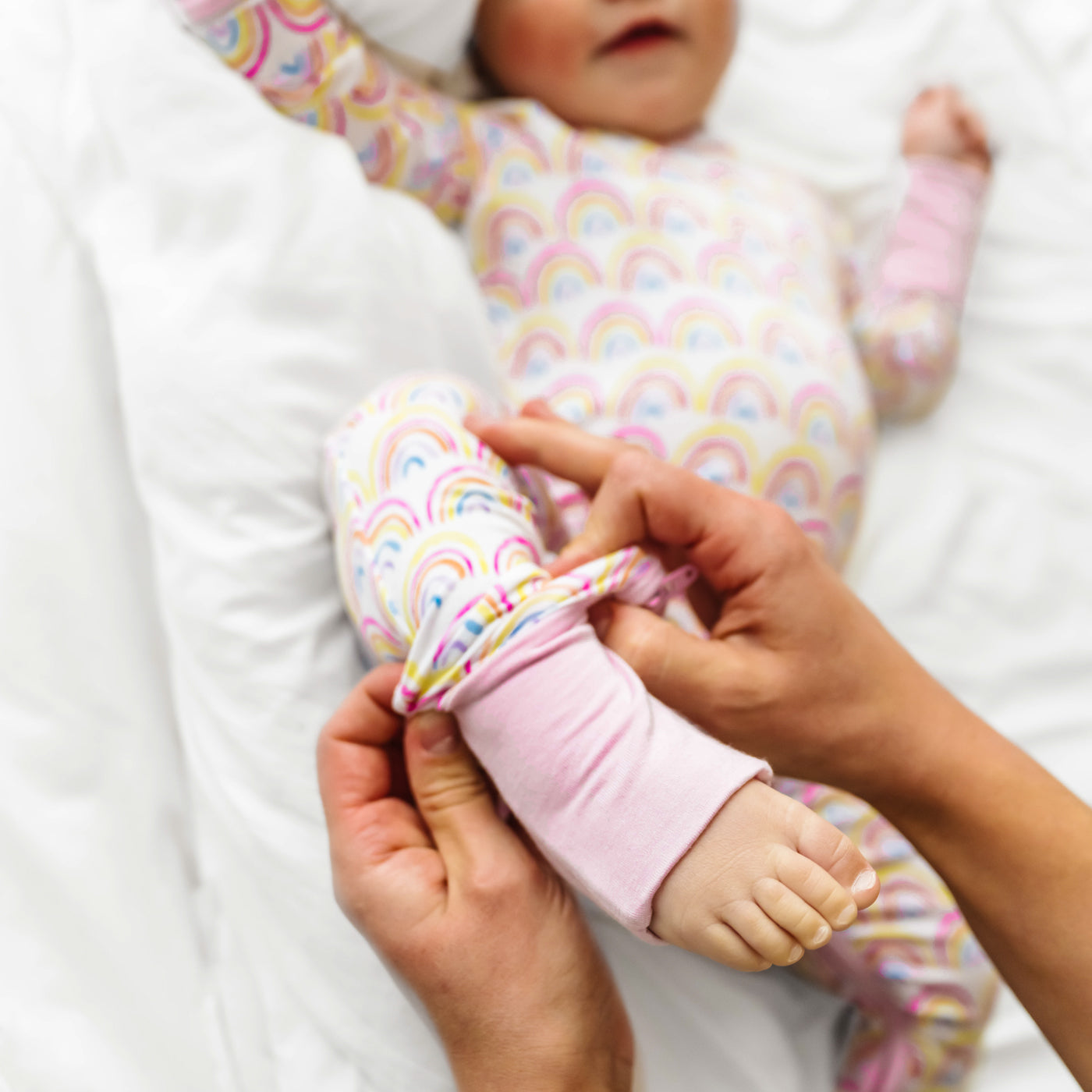 Pastel Rainbows Crescent Zippy、mySite、g9winljtr