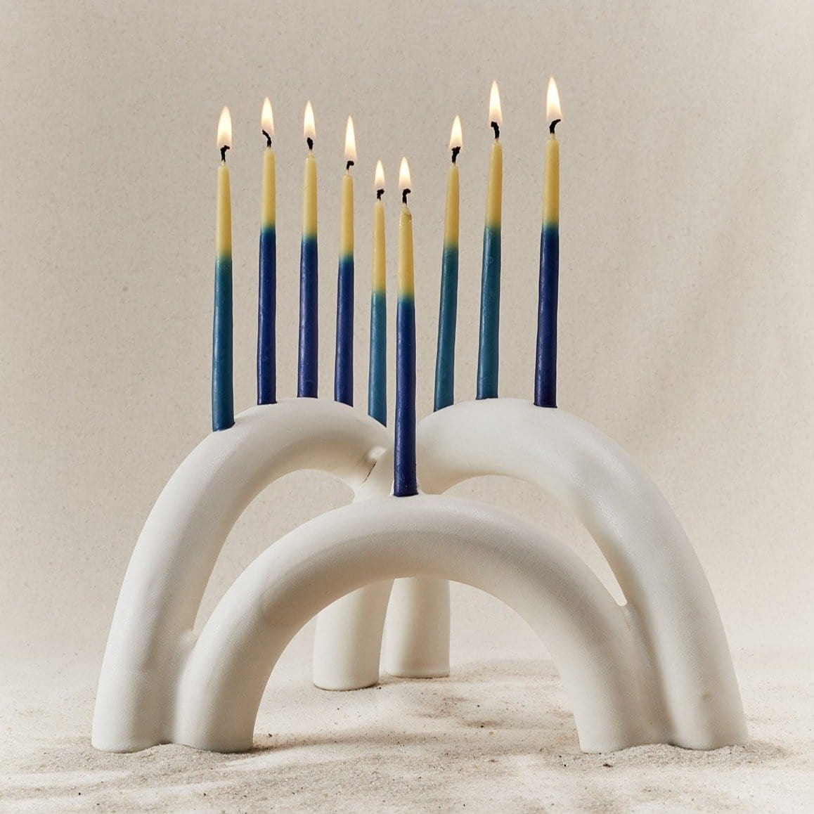 Shana Menorah by Style Union Home - Blanc or Noir Blanc、mySite、topwebapps
