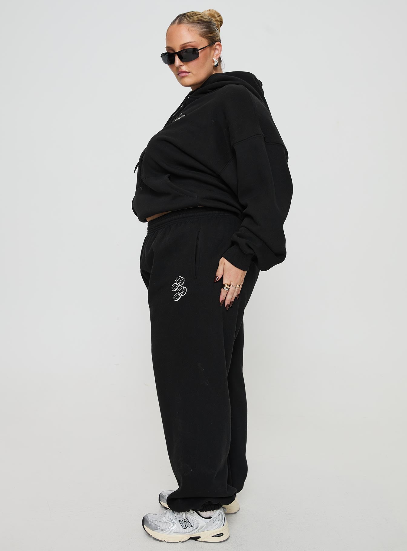 Princess Polly Track Pants Script Black / Ivory Curve、mySite、solidvoid