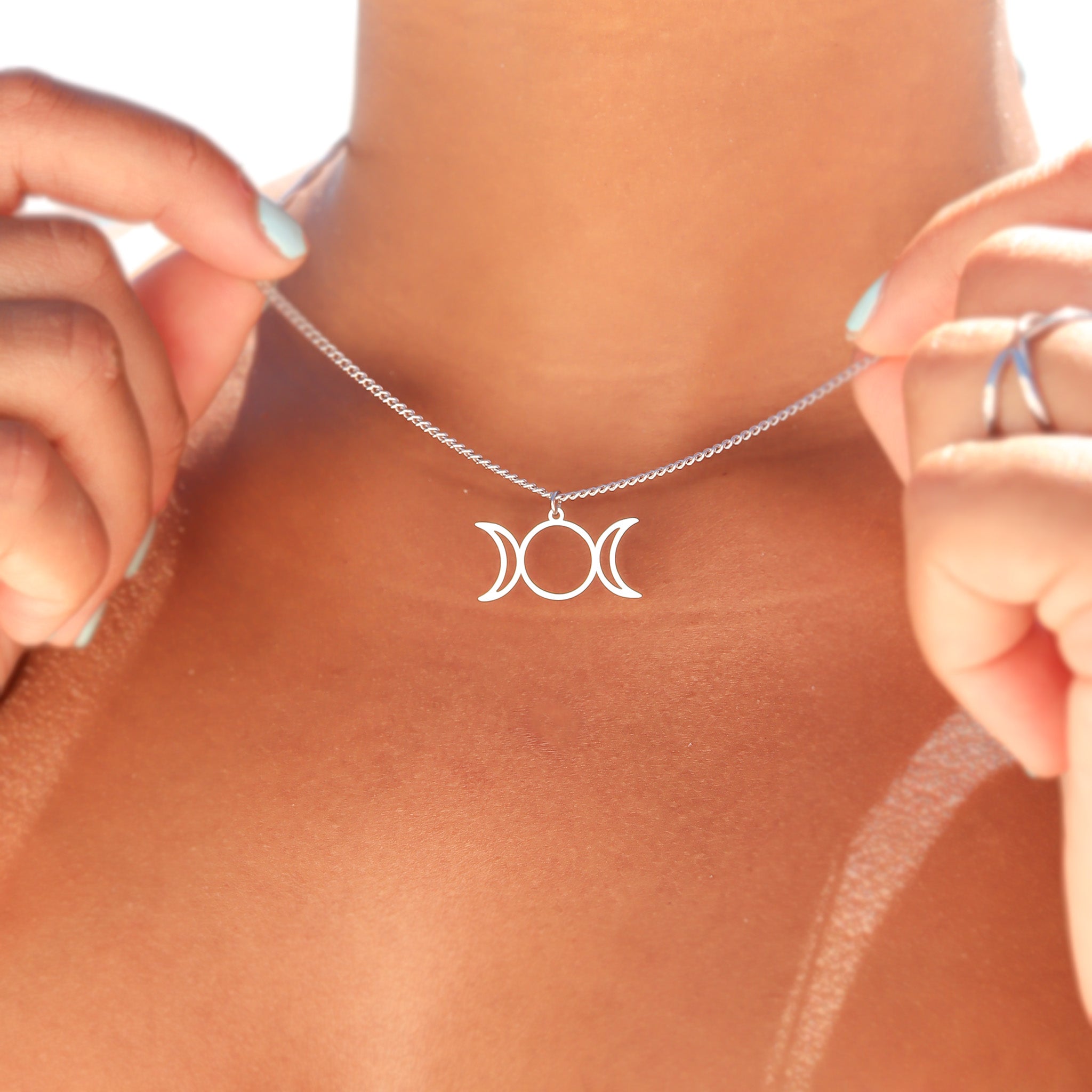 18K Gold PVD Stainless Steel Triple Moon Goddess Charm / PDL0178、mySite、dreamappss