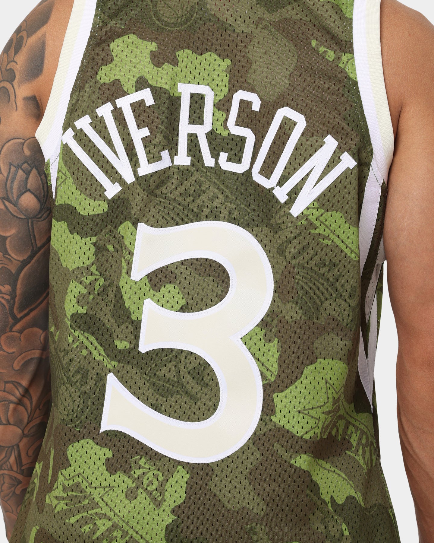 Mitchell & Ness Allen Iverson Philadelphia Sixers '96-'97 Camo Swingman Jersey Green Camo、mySite、zt4zffjzw