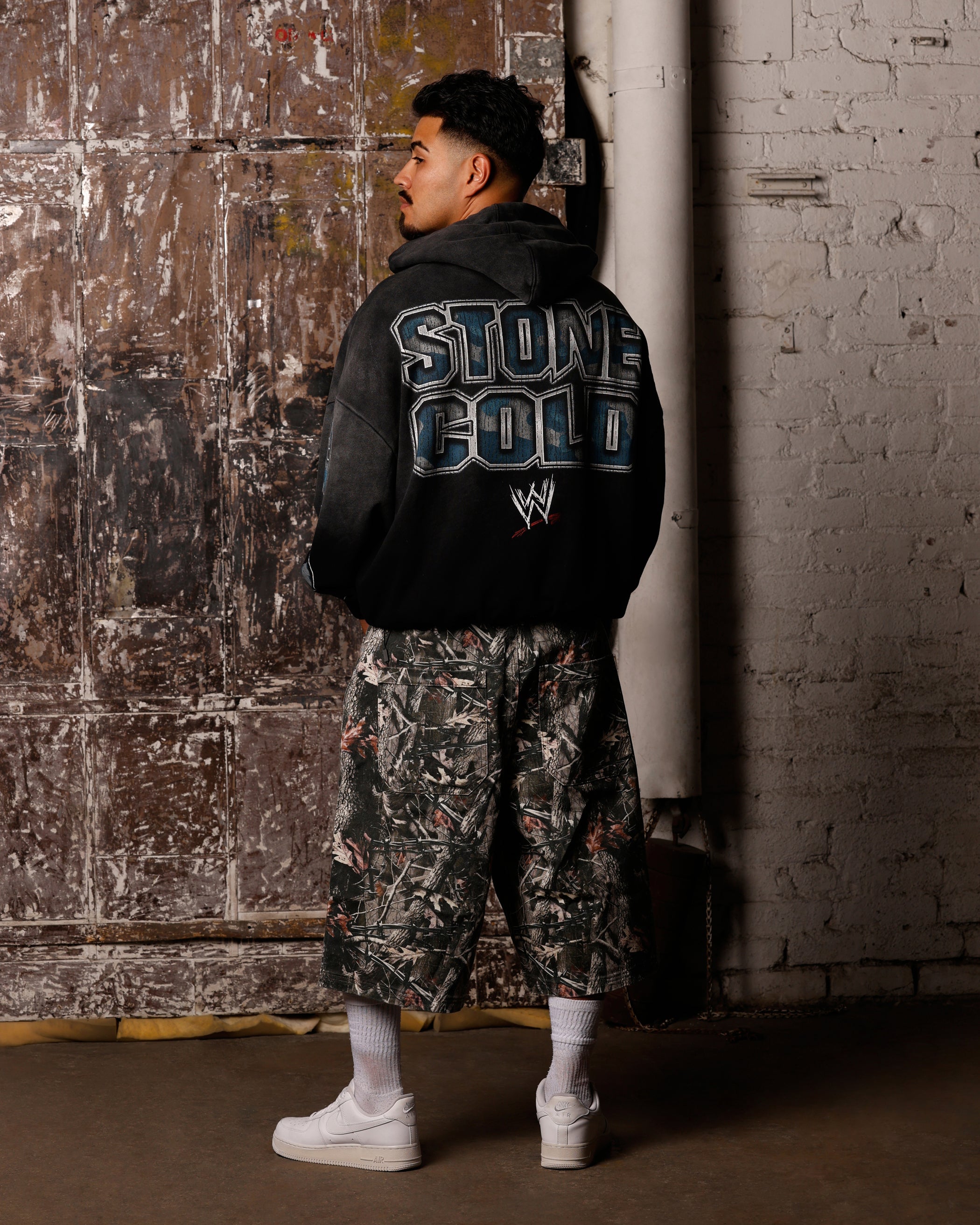 Loiter X WWE Stone Cold Premium Hoodie Vintage Black、mySite、zt4zffjzw