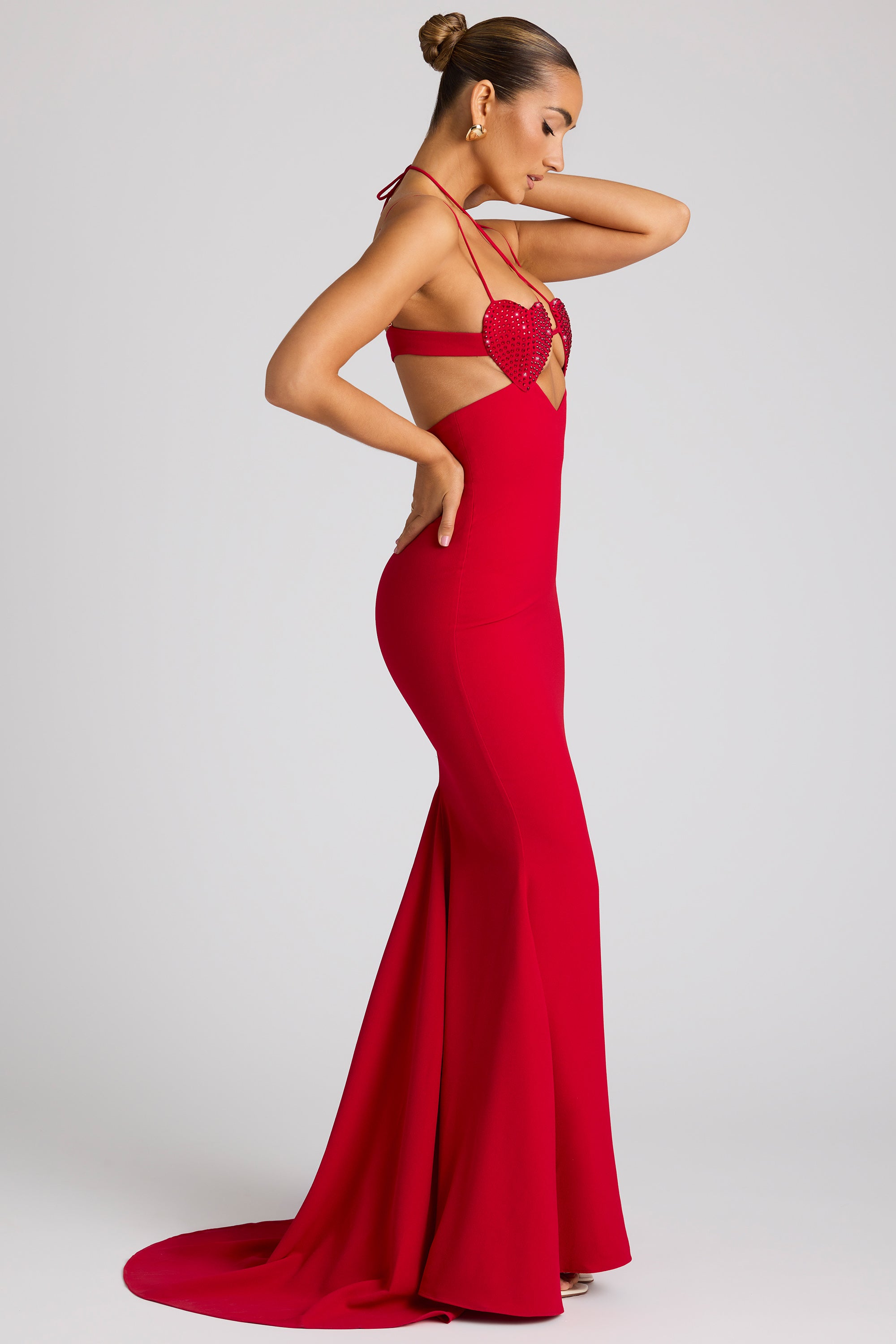 Embellished Heart Cup Detail Evening Gown in Fire Red、mySite、solidvoid