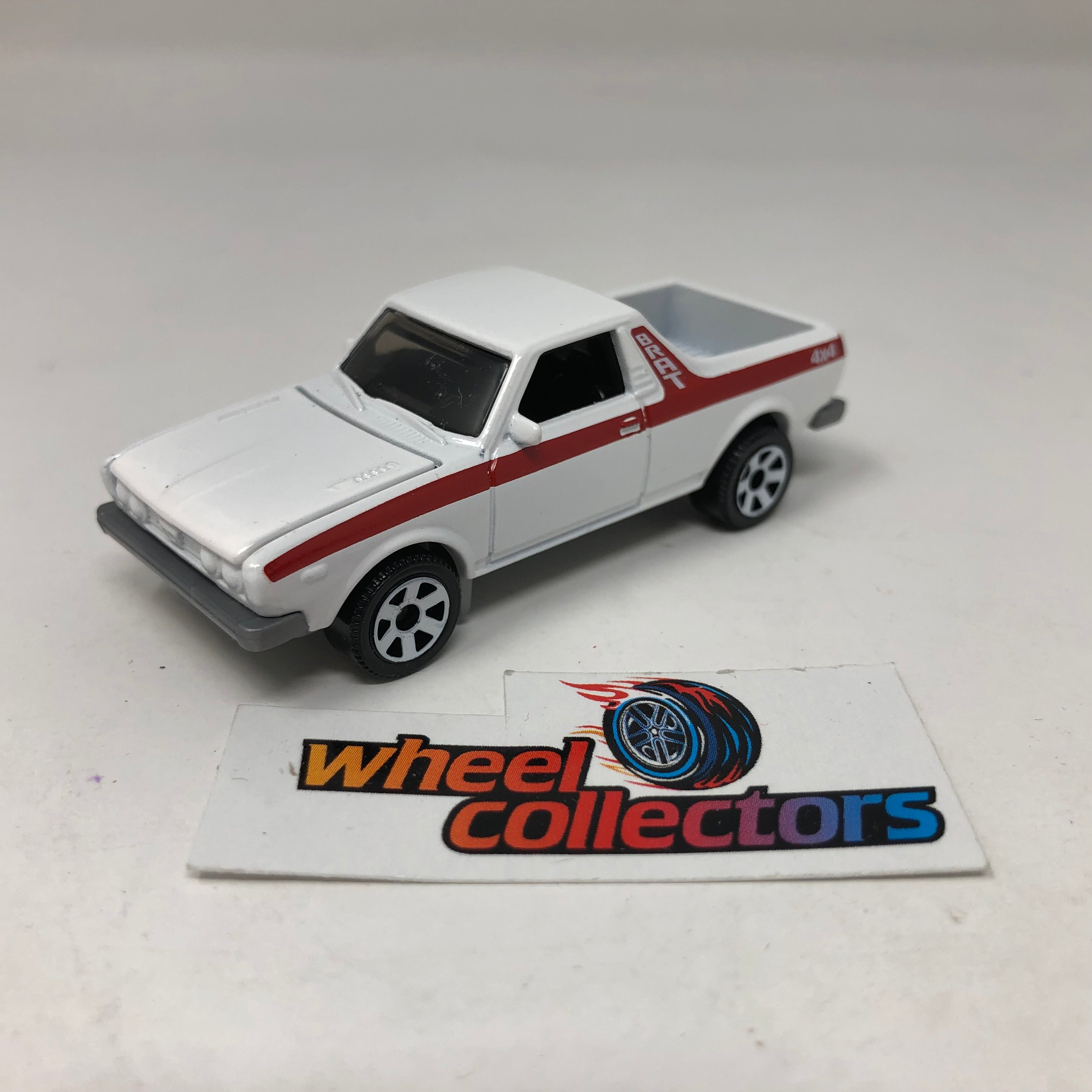 1978 Subaru Brat * White * Matchbox Moving Parts Loose 1:64 Scale Model、mySite、hgirdovlk