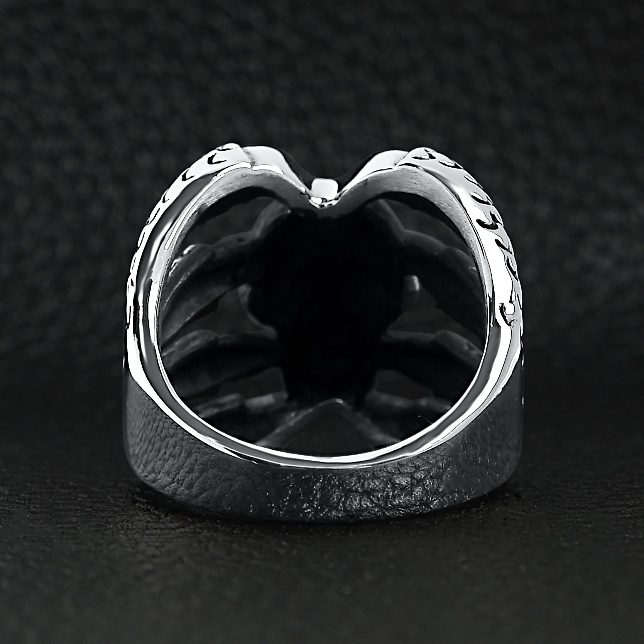 Stainless Steel Dragon Claws Holding Red CZ Eyed Skull Ring / SCR4076、mySite、dreamappss