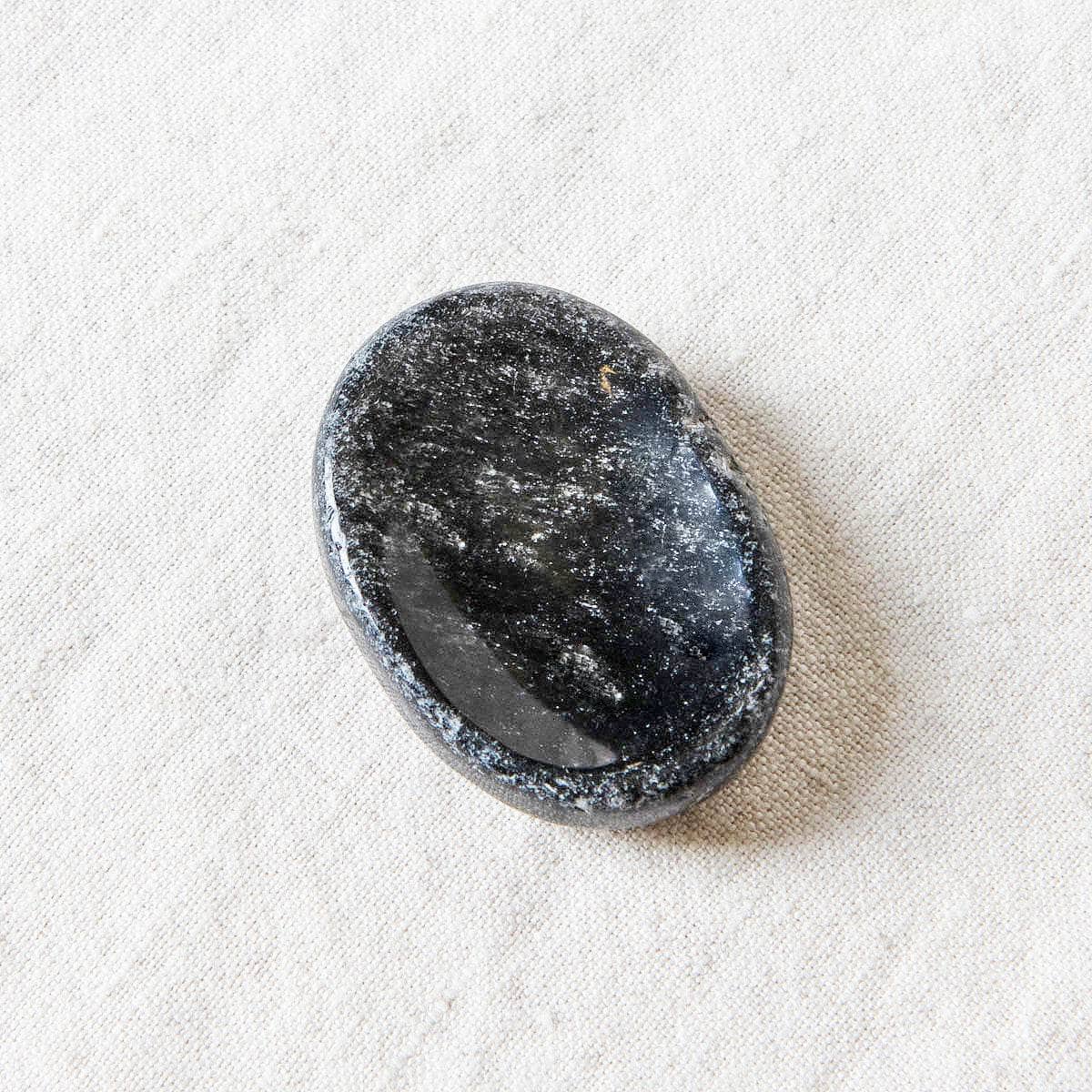 Silver Obsidian Worry Stone、mySite、hinf8tx79