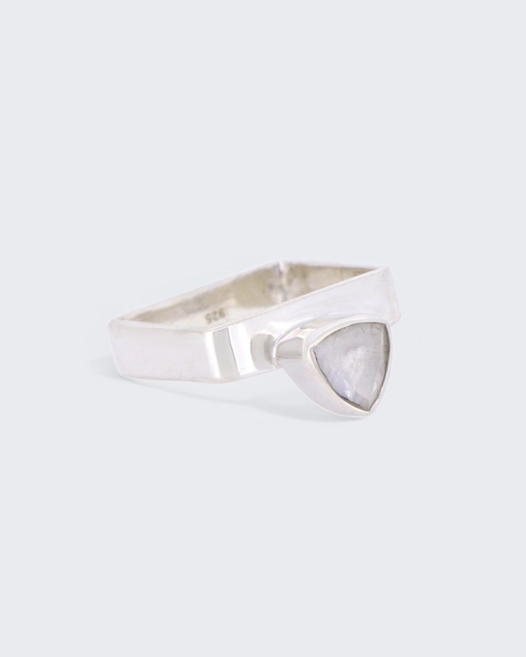 Serenity Engraved Moonstone Square Ring、mySite、topwebapps