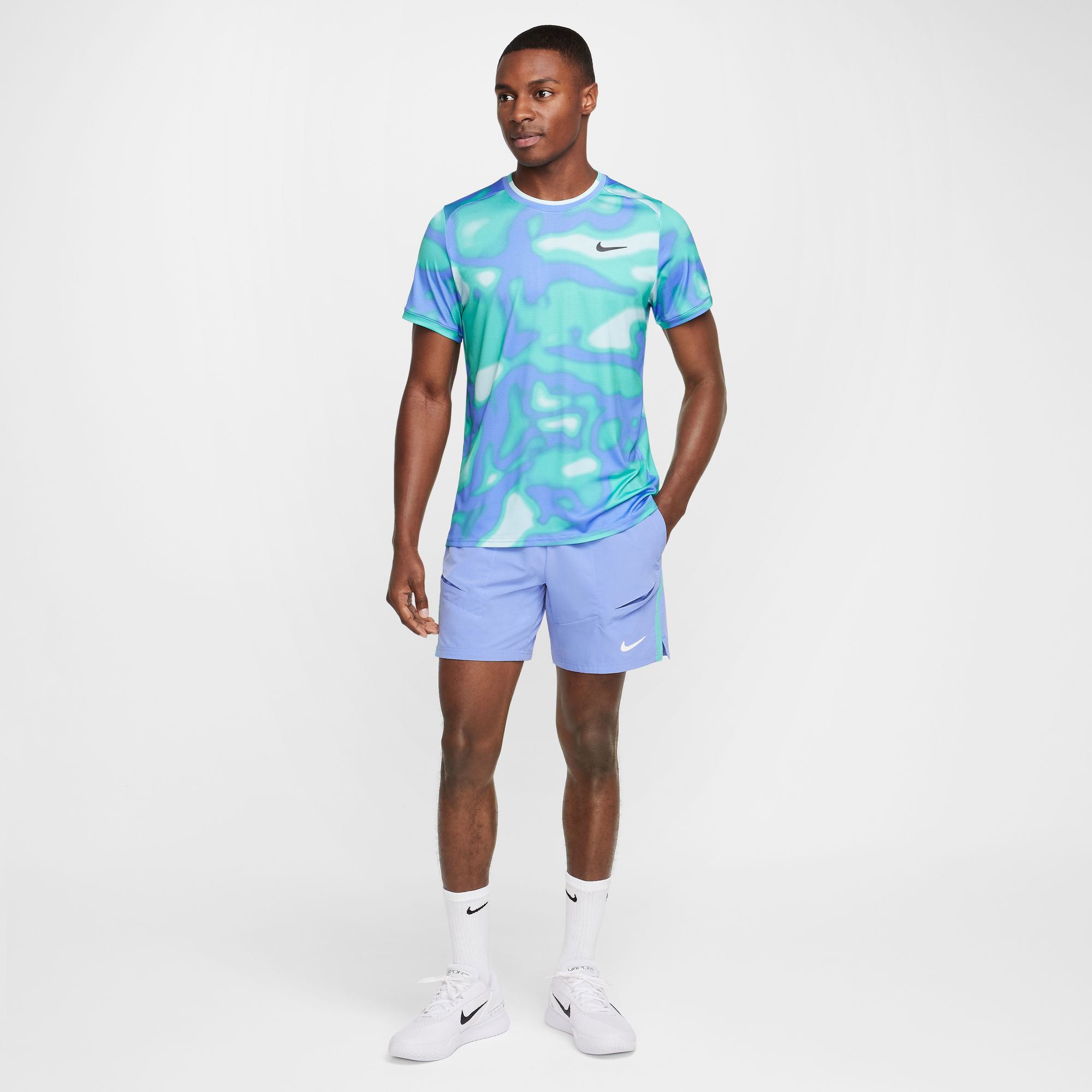 NikeCourt Advantage Men's Dri-FIT Printed Tennis Shirt、mySite、neckold