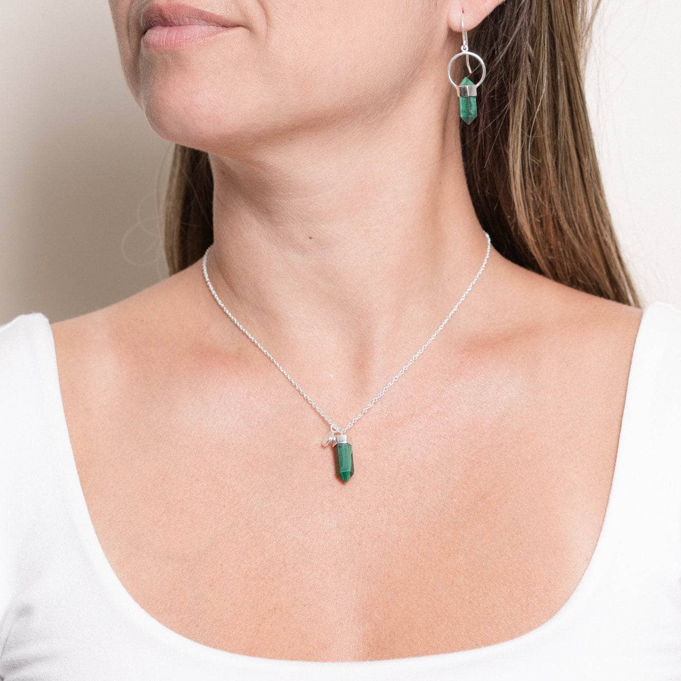 Delicate Genuine Malachite Crystal Point Necklace、mySite、hinf8tx79