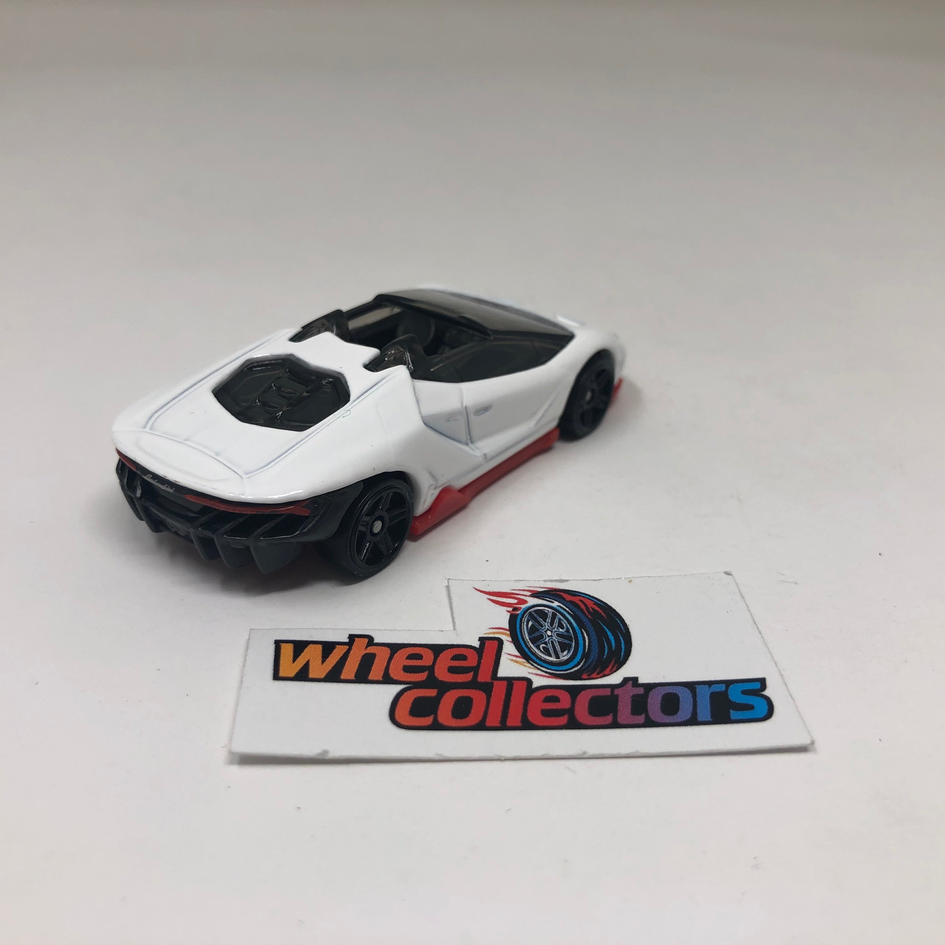 '16 Lamborghini Centenario Roadster * White * Hot Wheels Loose 1:64 Scale、mySite、hgirdovlk