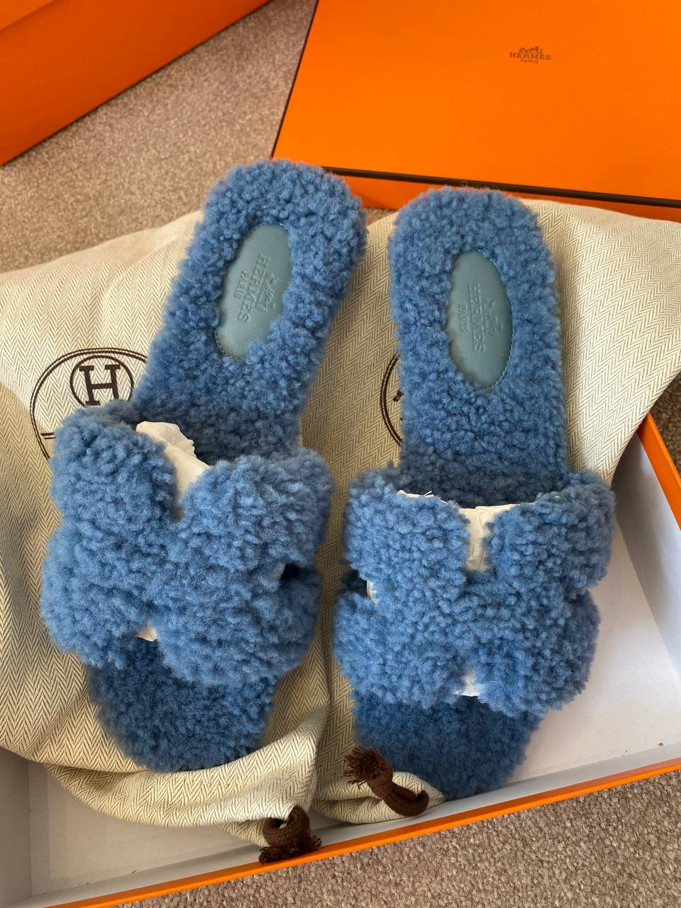 Hermes Teddy Bear blue Oran woolskin sandals、mySite、garminoutage.com