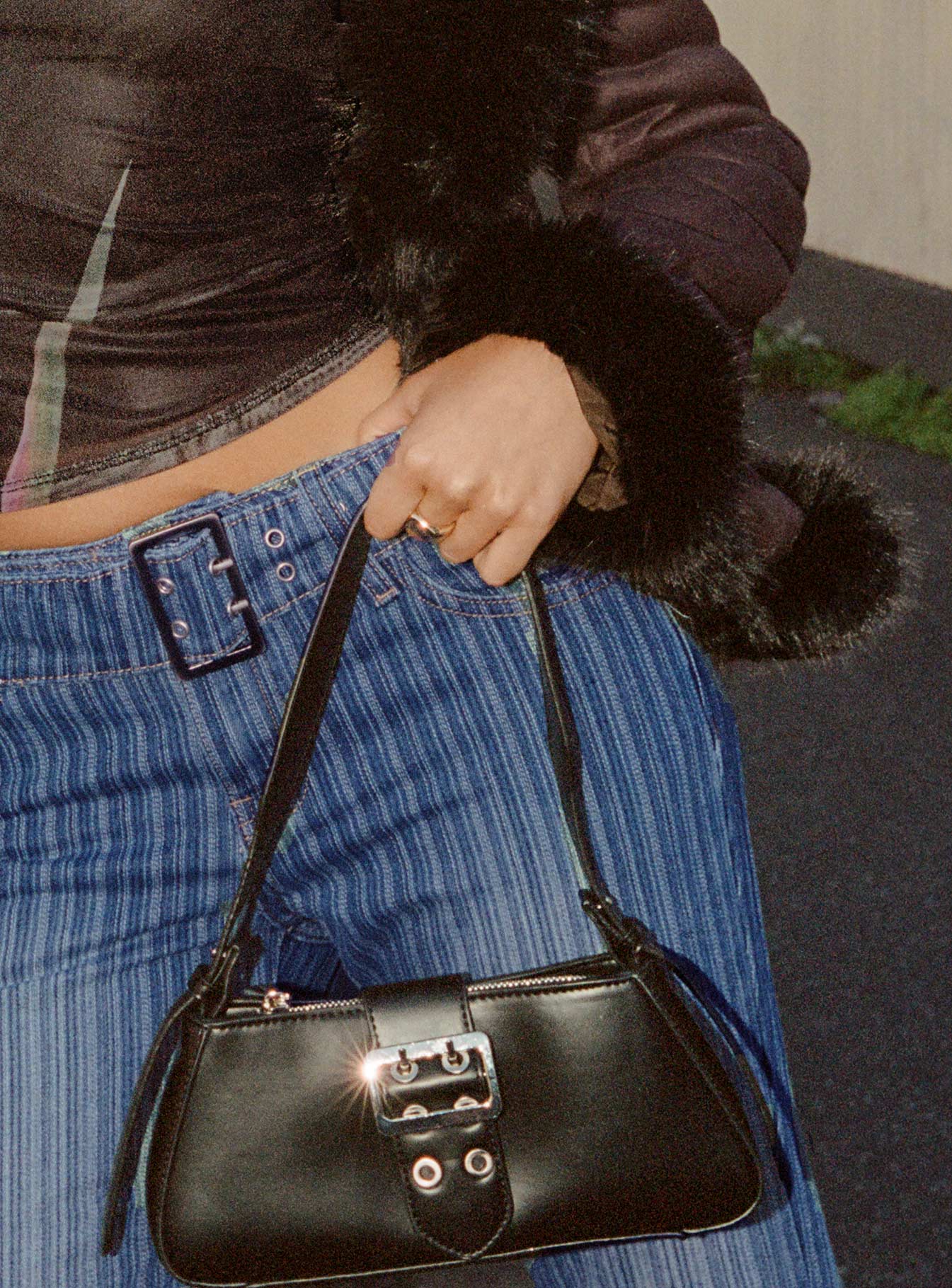Canaan Shoulder Bag Black、mySite、solidvoid