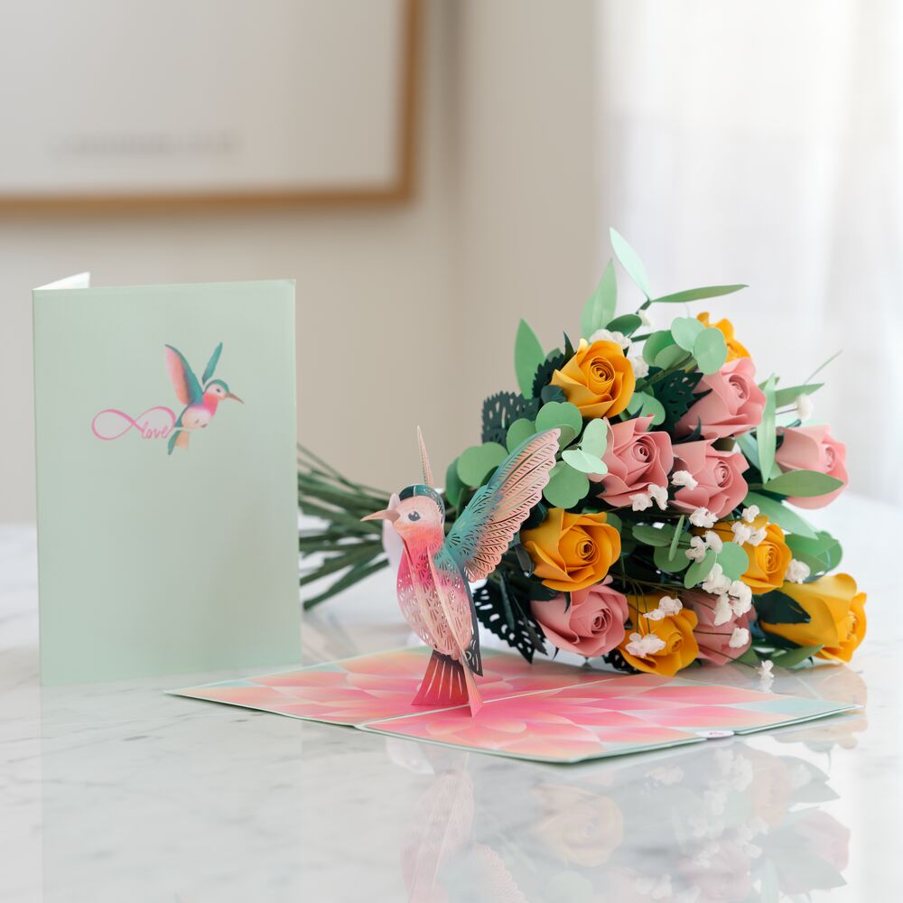 Handcrafted Paper Flowers: Pink & Yellow Roses (12 Stems) with Lovely Hummingbird Pop-Up Card、mySite、solidvoid
