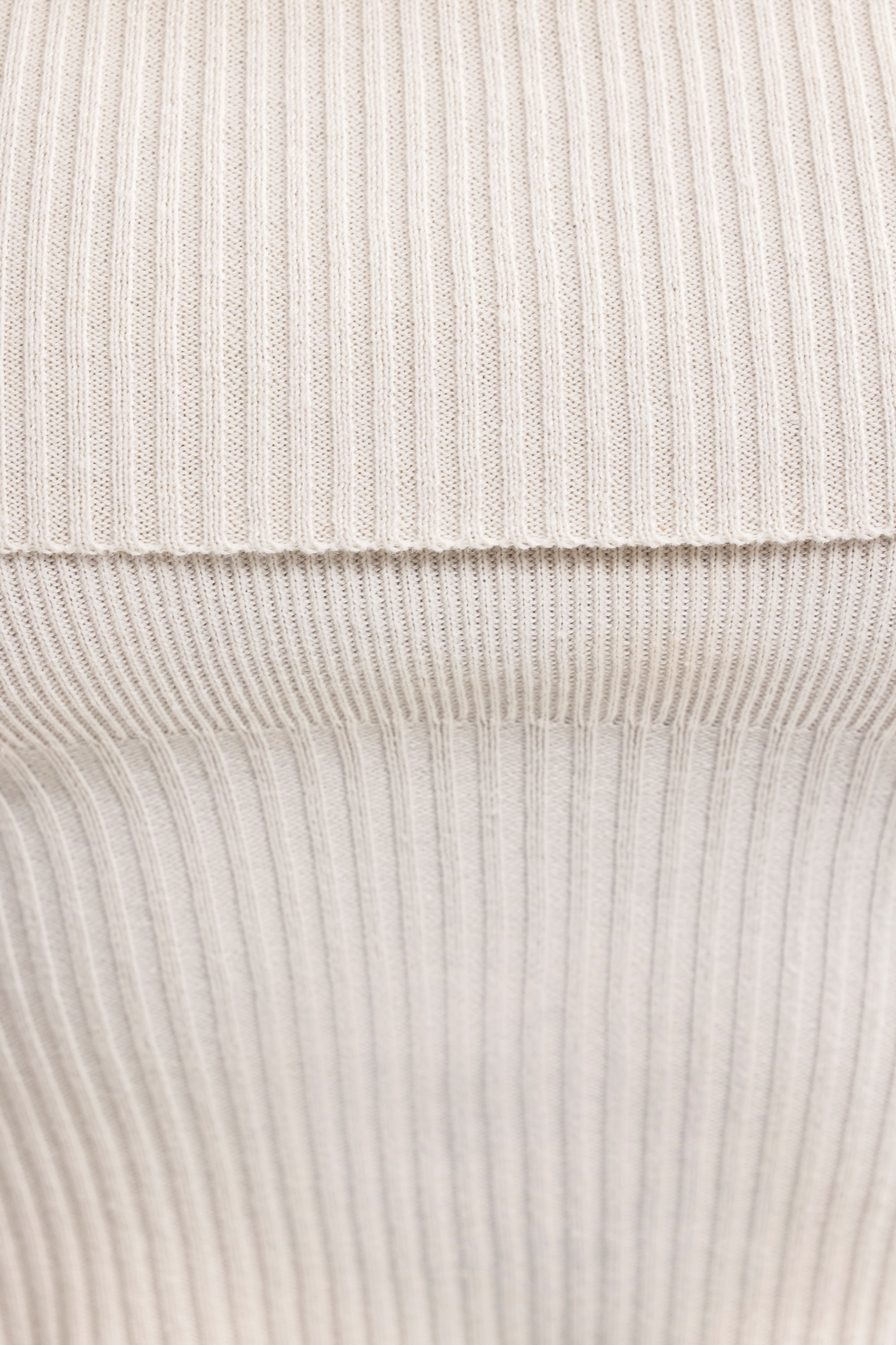 Bandeau Chunky Knit Crop Top in Cream、mySite、solidvoid