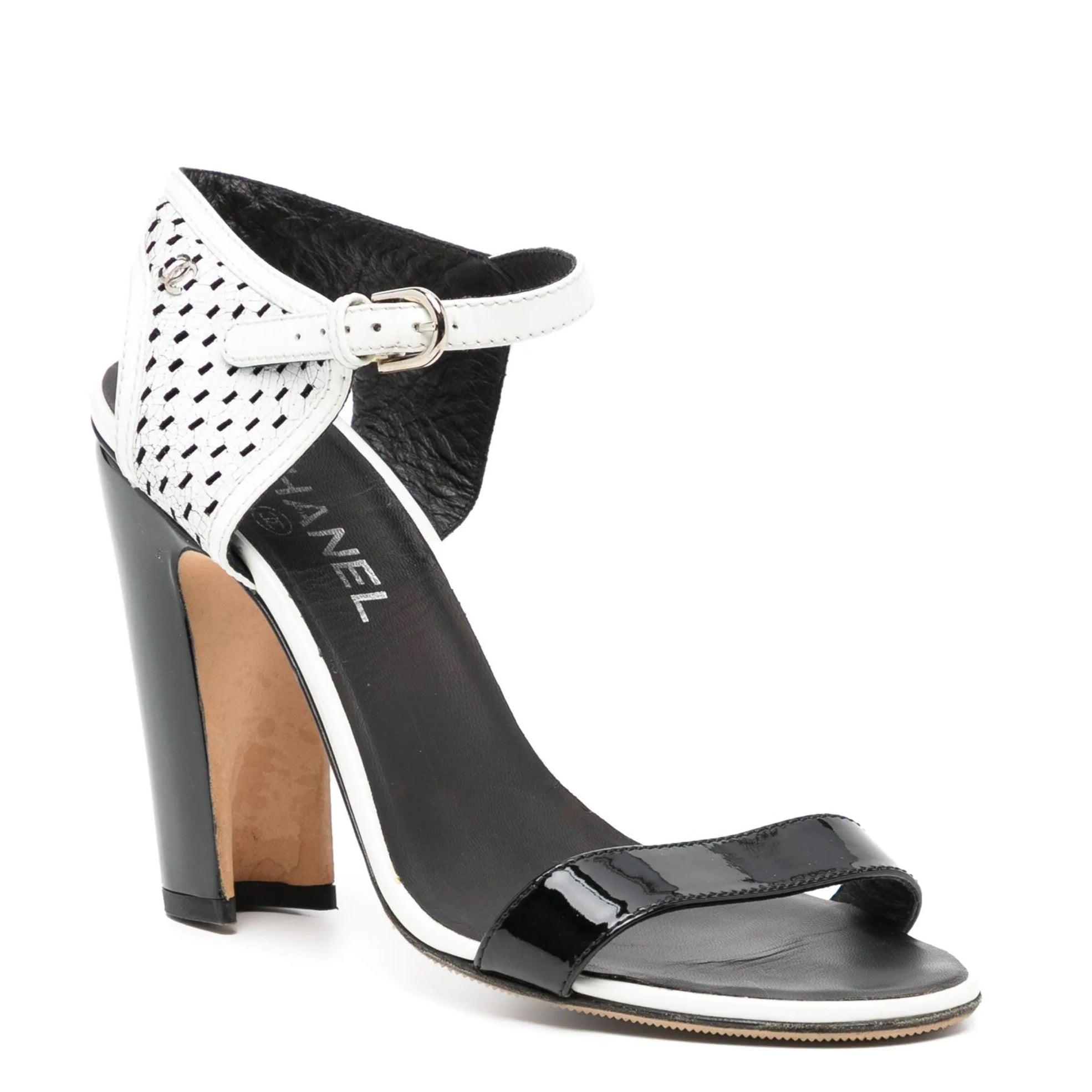 Perforated Crackled Patent Sandals、mySite、garminoutage.com