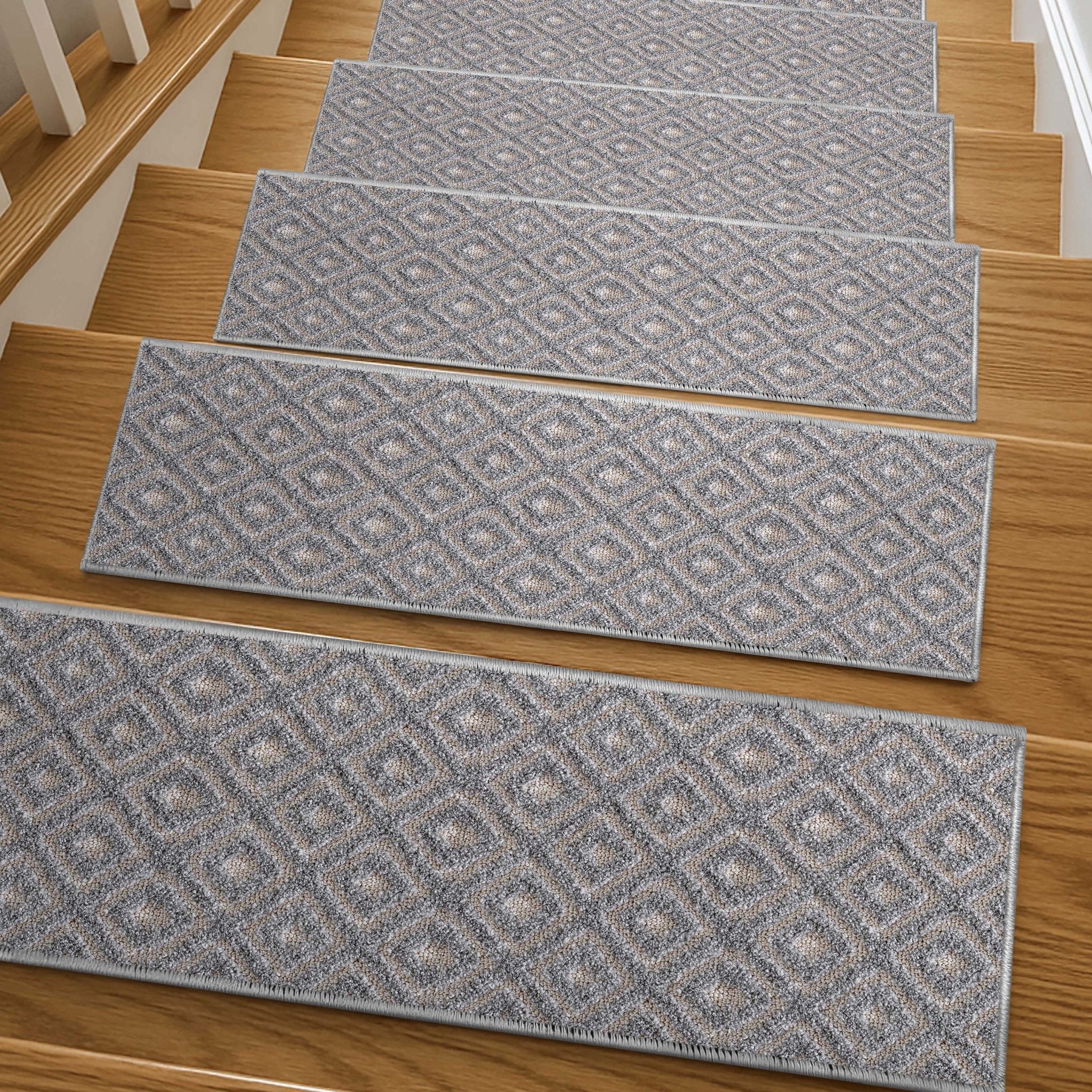 Pia Grey Stair Tread Rugs、mySite、gigharbornorthrealestate