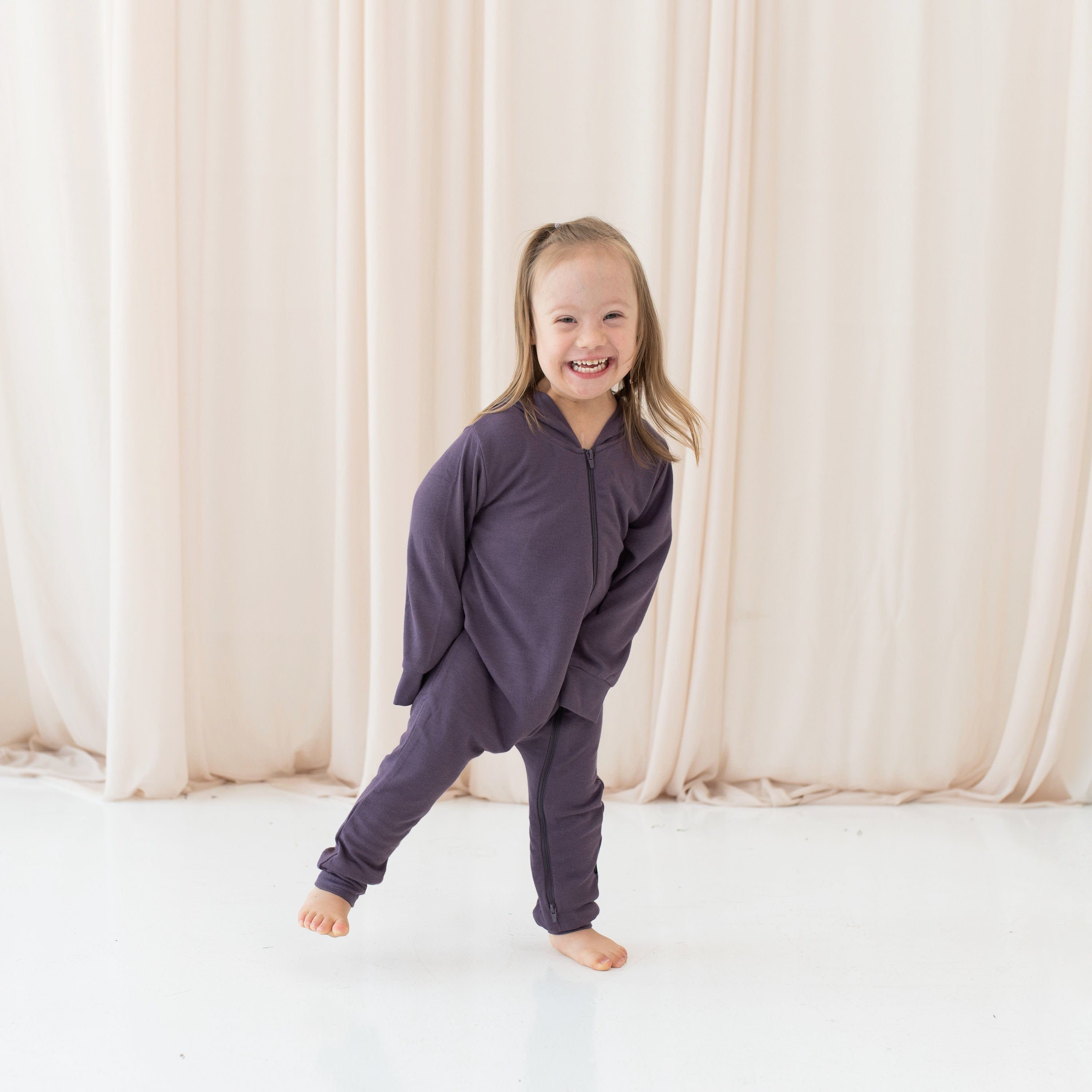  Bamboo Jersey Hooded Zippered Romper in Currant、mySite、layawaytickets