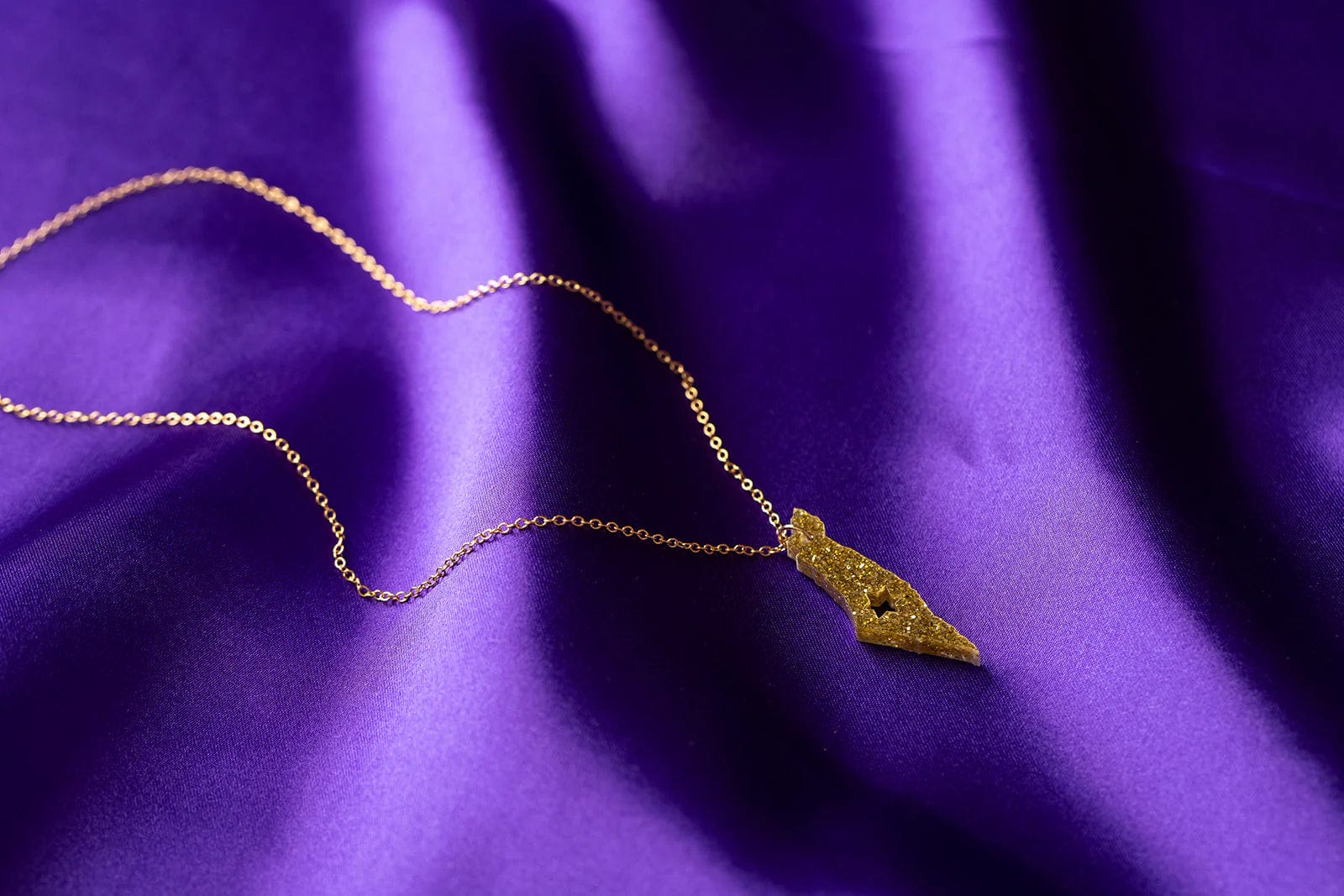 Gold Glitter Israel Necklace with Star of David、mySite、topwebapps