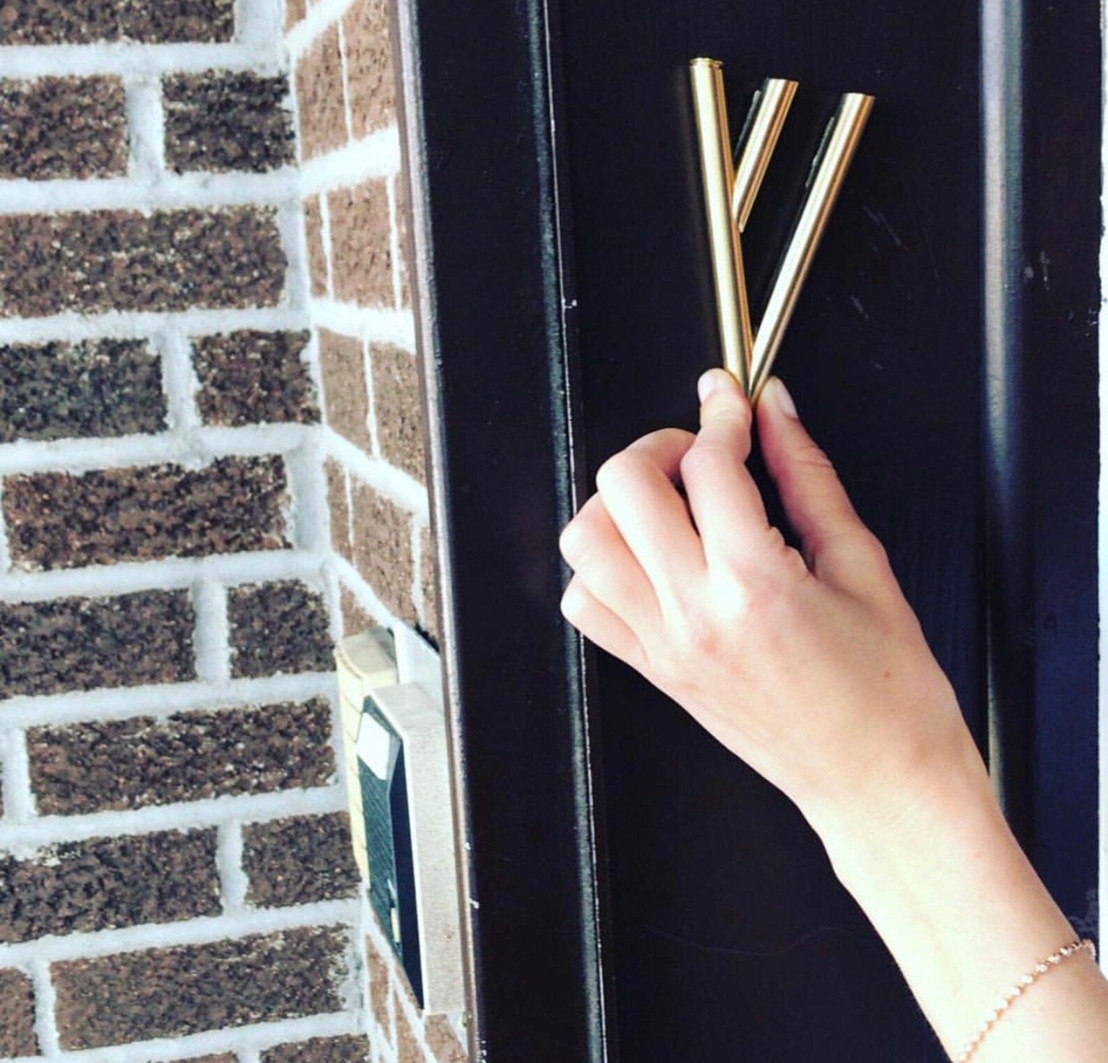 Handmade Geometric Shin Mezuzah Case - Gold、mySite、topwebapps