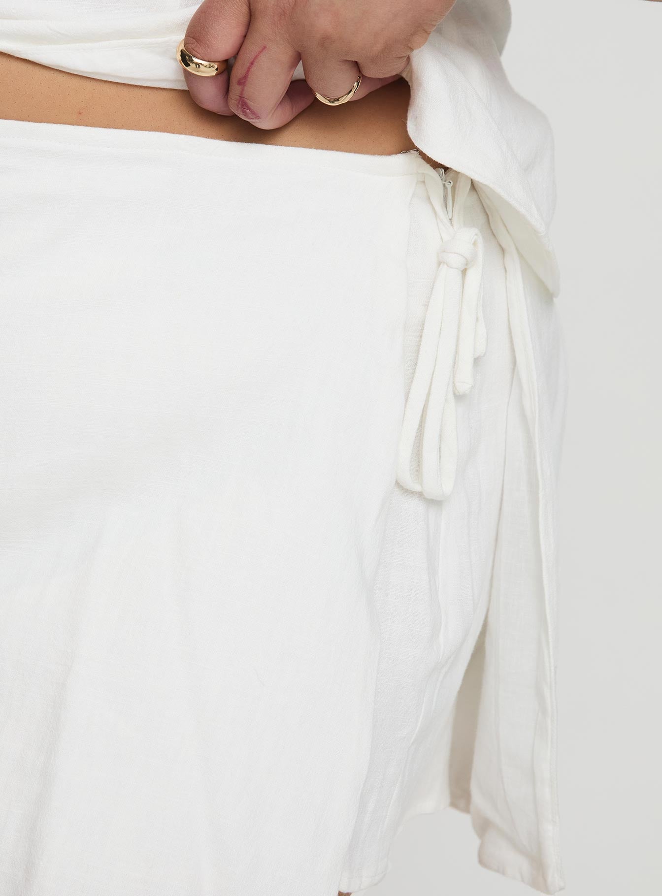 Gulliver Tie Side Mini Skort White Curve、mySite、solidvoid