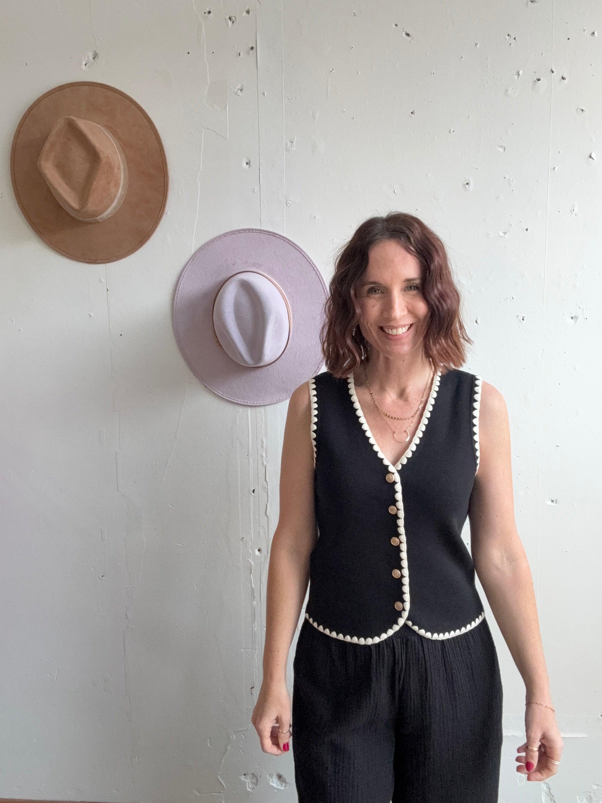 Lisa's Sweater Vest、mySite、garagedoors4me