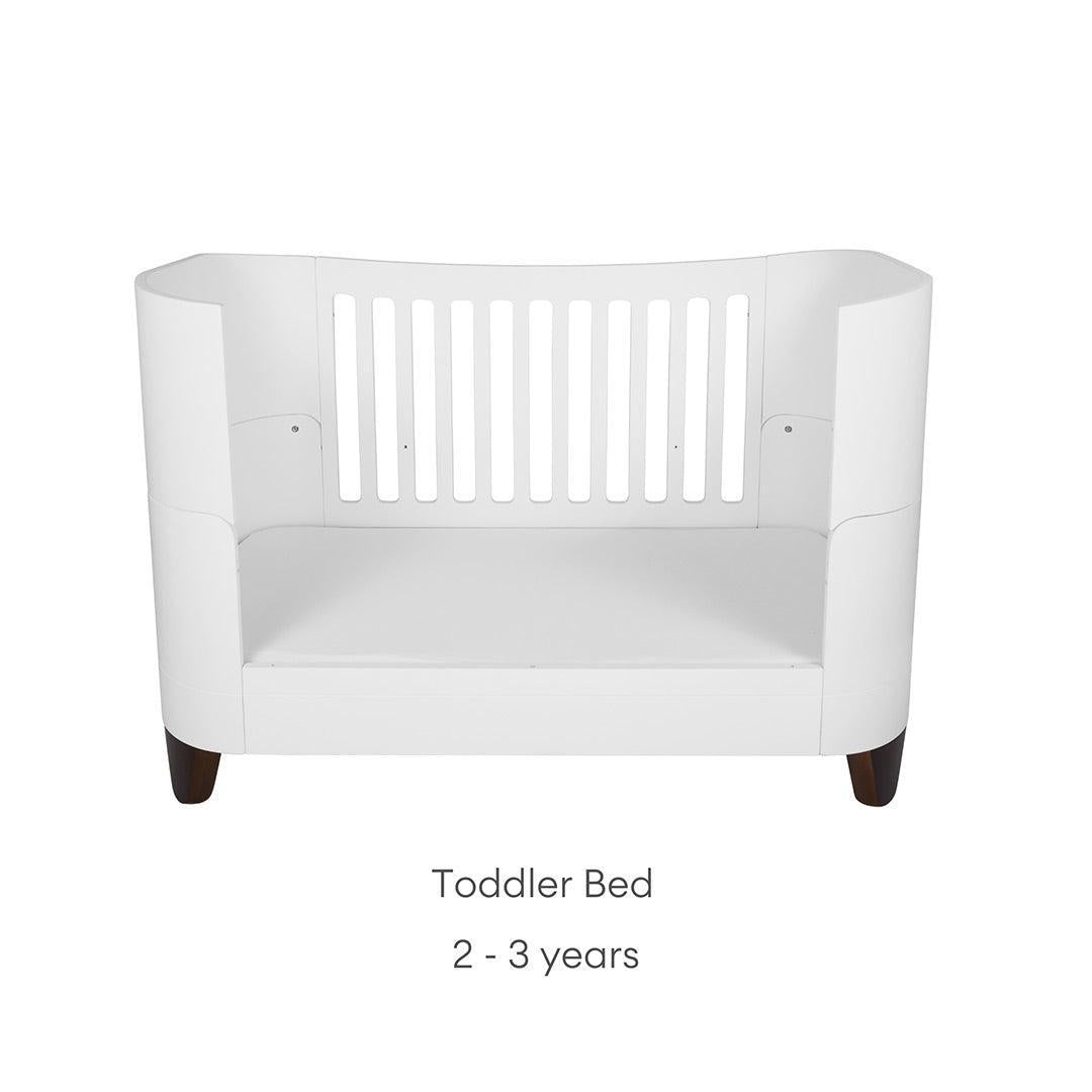  Gaia Baby Serena Cot Bed & Dresser Set - White / Walnut、mySite、merchandisen