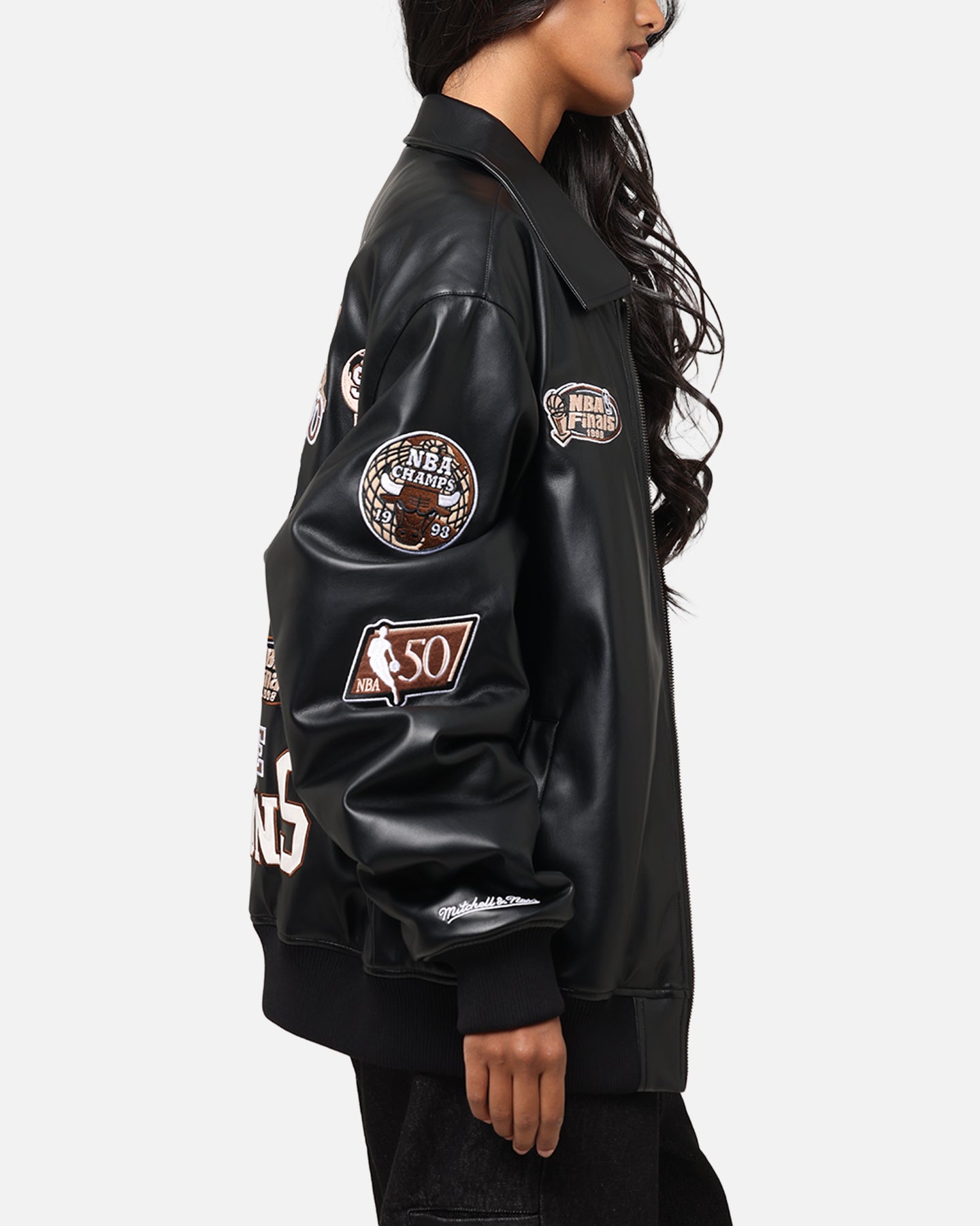 Mitchell & Ness Chicago Bulls 6 Time Jacket Black、mySite、zt4zffjzw