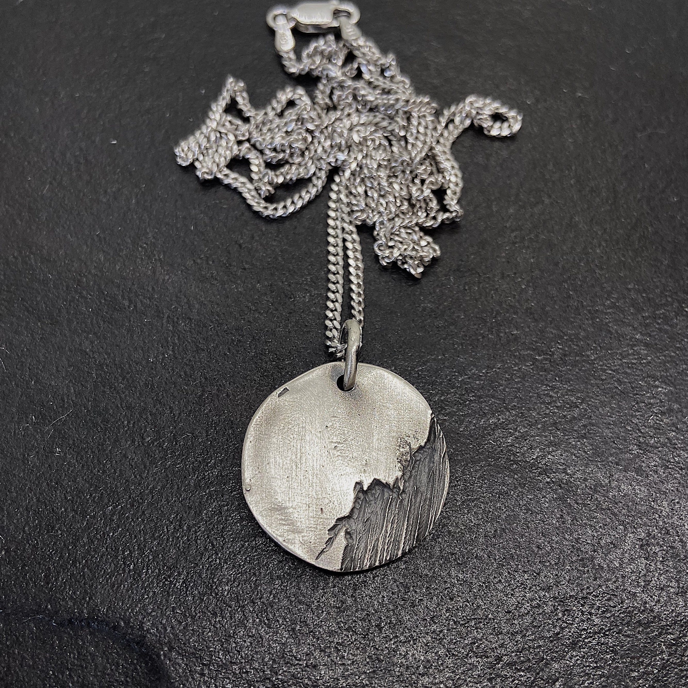  Luna Medallion in Oxidized Silver、mySite、merchandisen