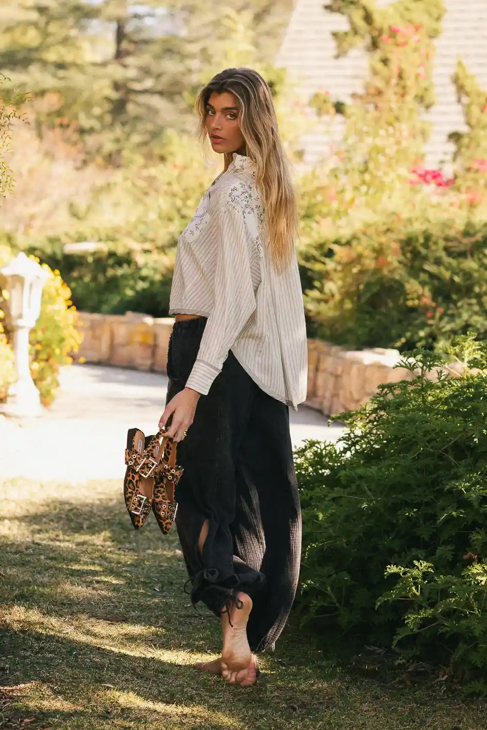 {product_title} - {shop_name}