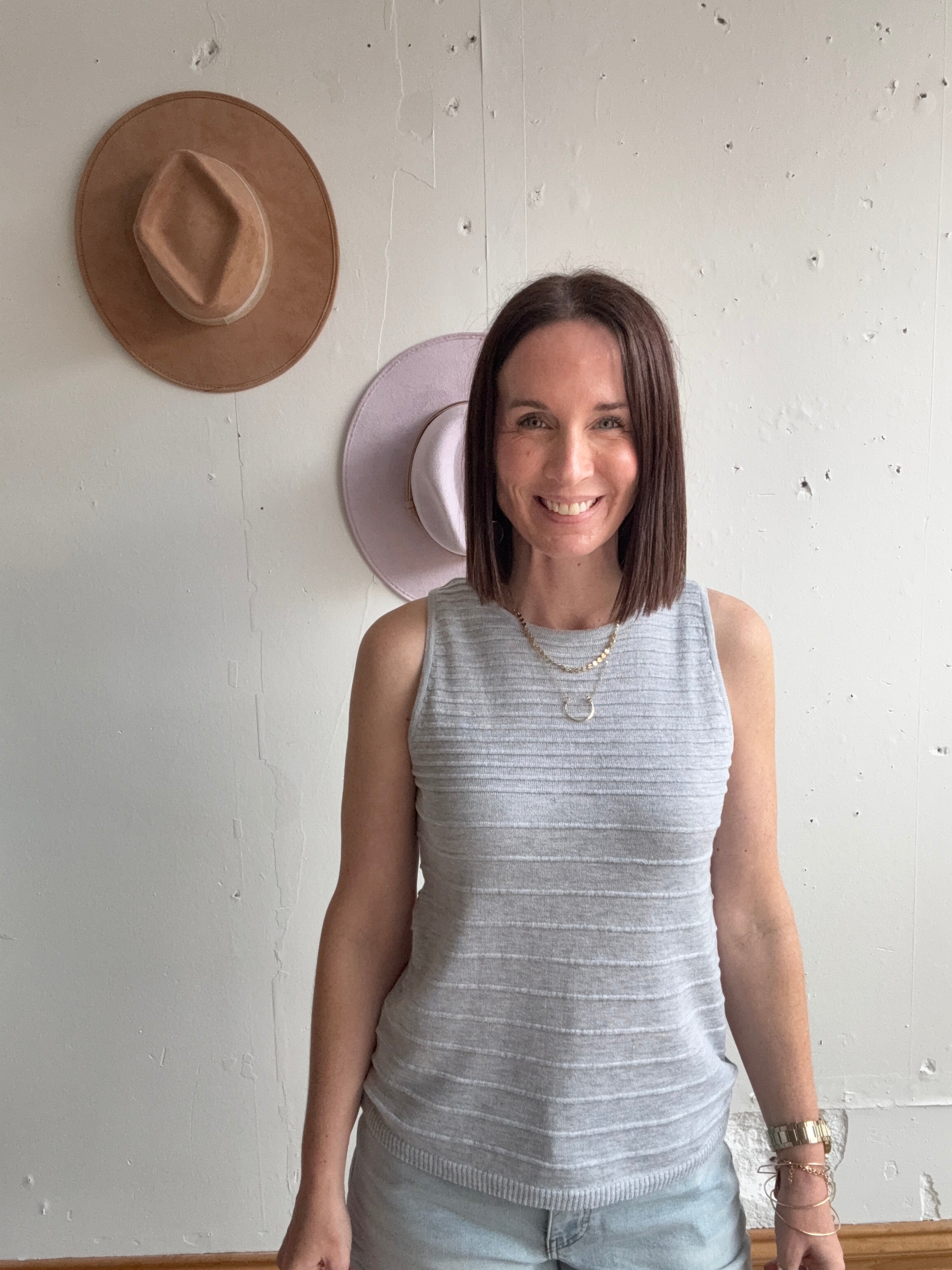 Shannon’s Tank Top、mySite、garagedoors4me